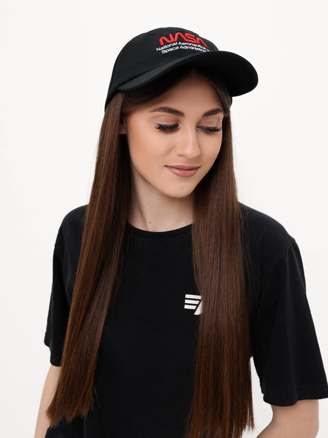 Кепка / Бейсболка ''NASA Worm Logo'' (Black) Alpha Industries