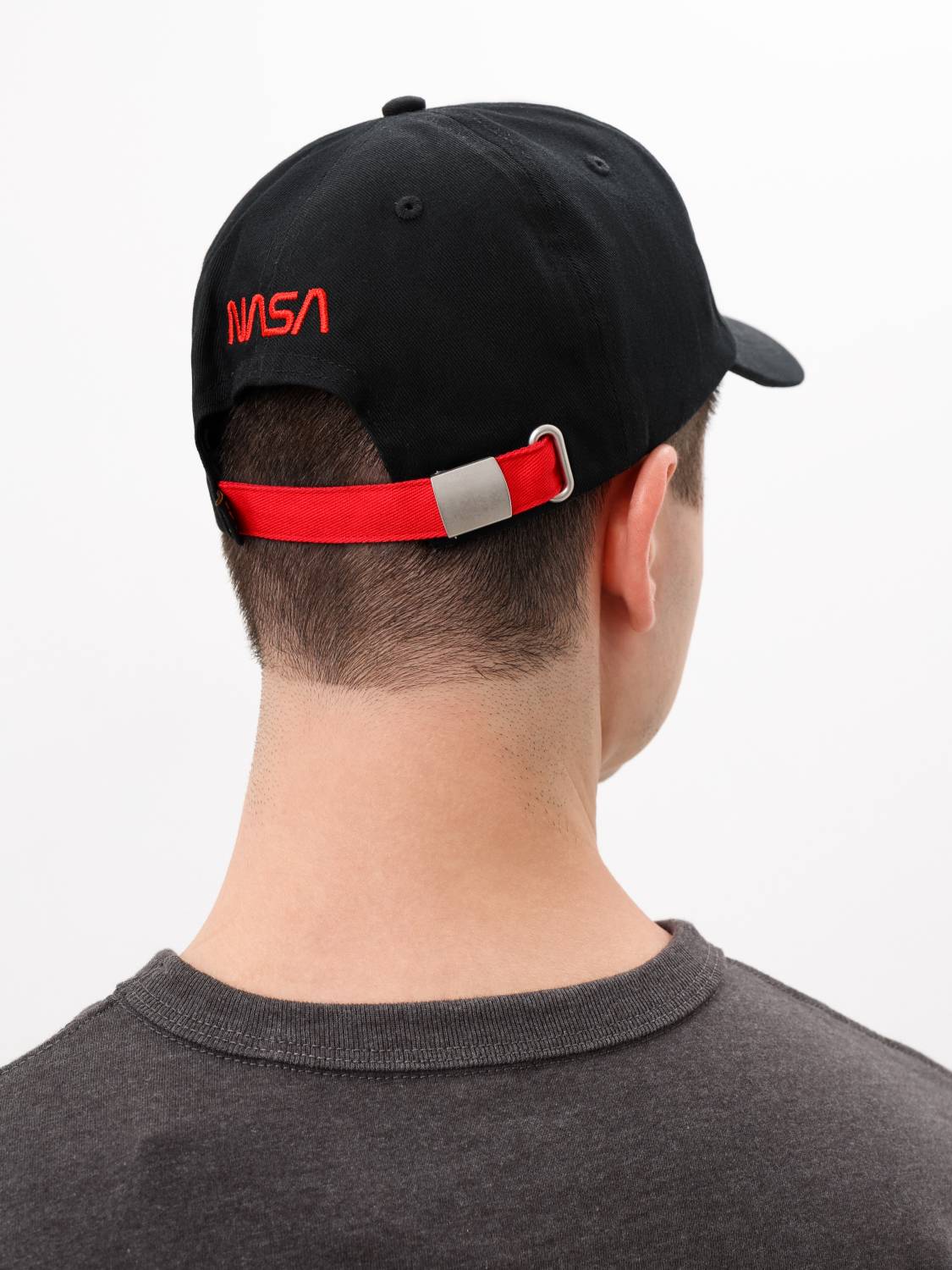 Кепка / Бейсболка ''NASA Worm Logo'' (Black) Alpha Industries