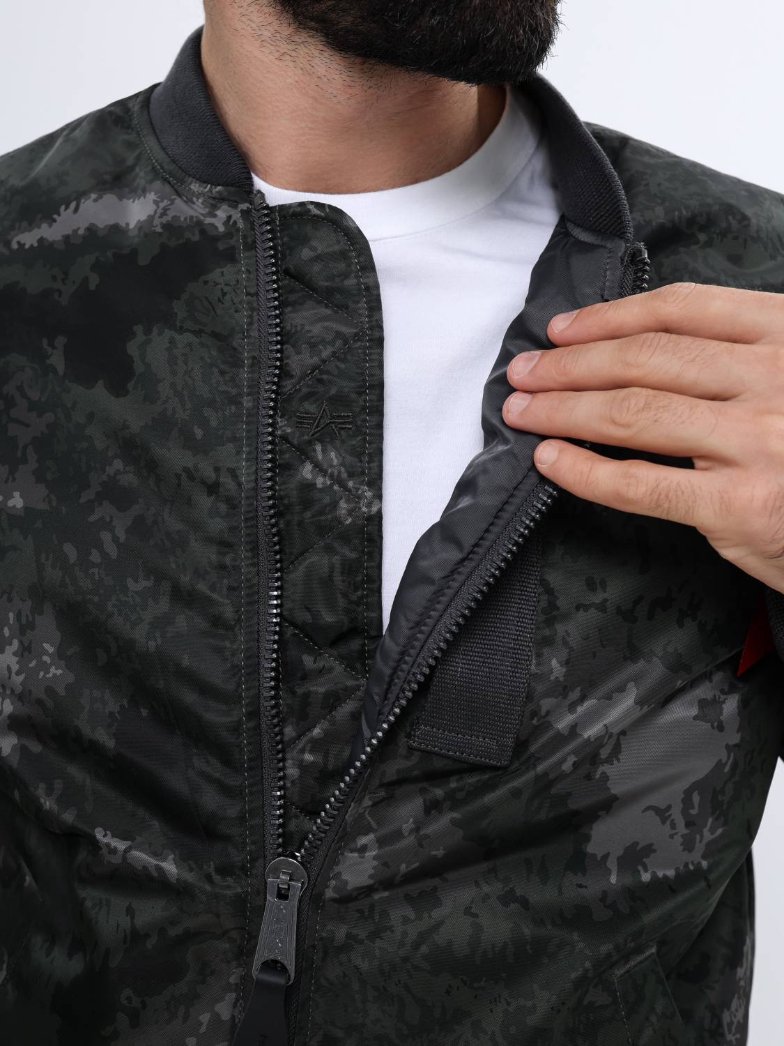 Куртка / Бомбер утепленный мужской ''MA-1 MOD'' (Black Blur Camo) Alpha Industries
