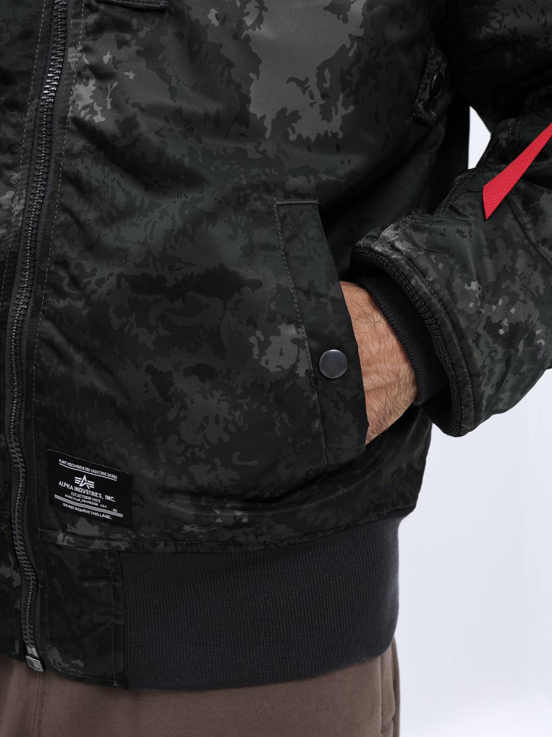 Куртка / Бомбер утепленный мужской ''MA-1 MOD'' (Black Blur Camo) Alpha Industries
