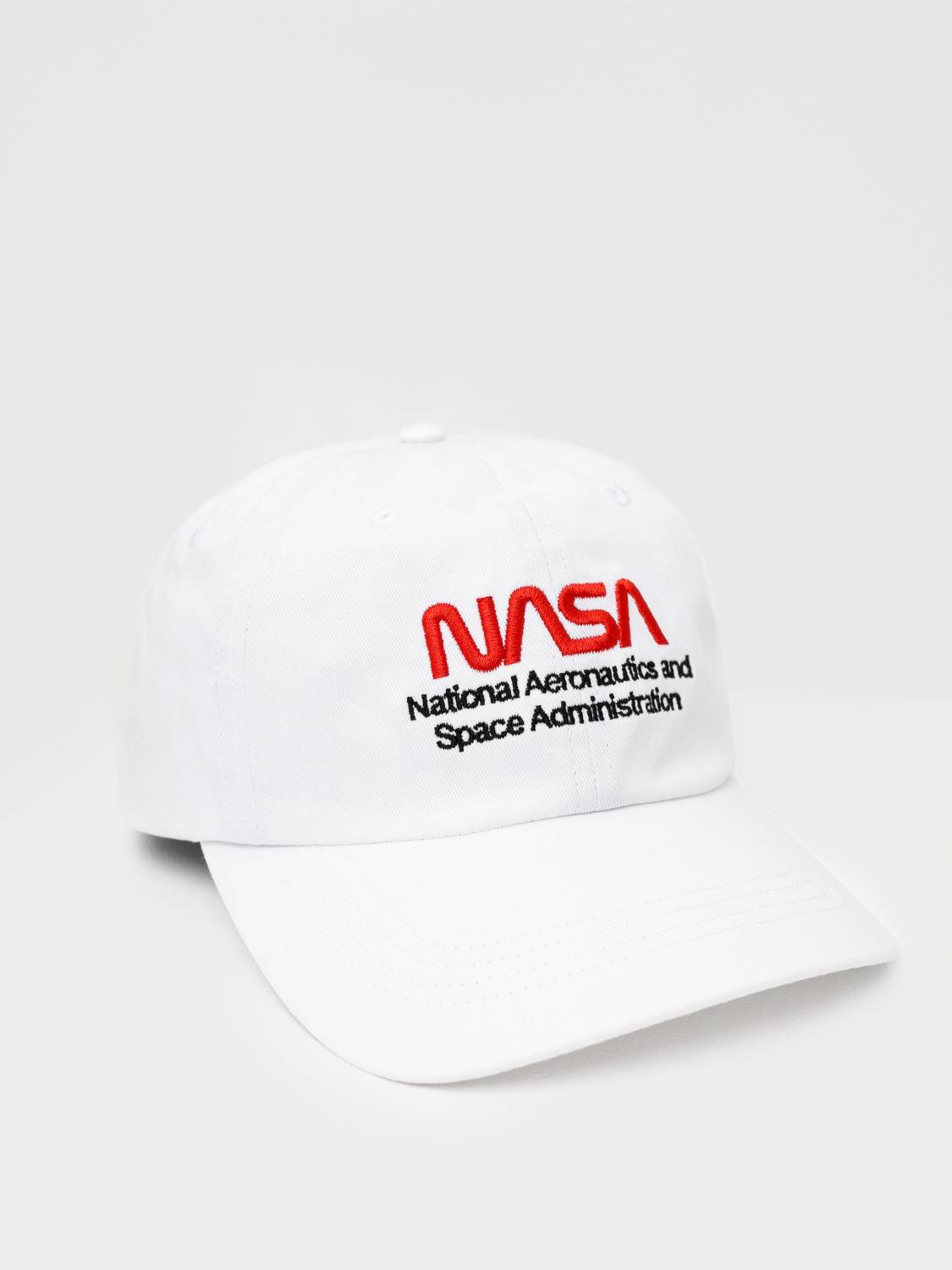 Кепка / Бейсболка ''NASA Worm Logo'' (White) Alpha Industries