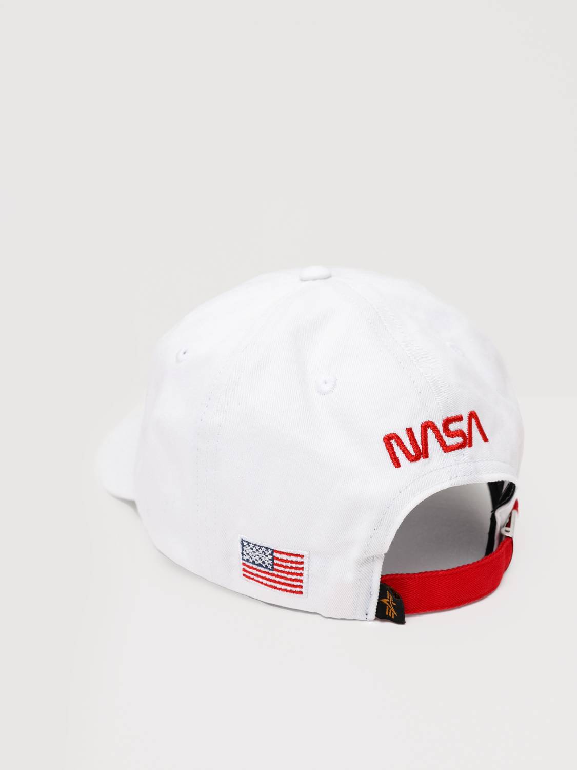 Кепка / Бейсболка ''NASA Worm Logo'' (White) Alpha Industries
