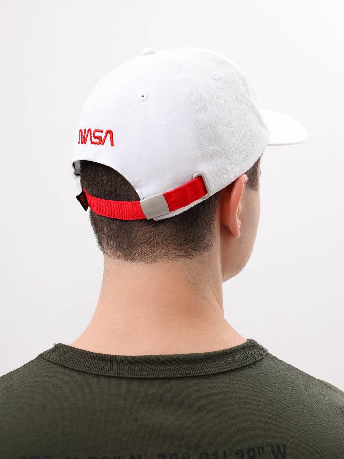 Кепка / Бейсболка ''NASA Worm Logo'' (White) Alpha Industries