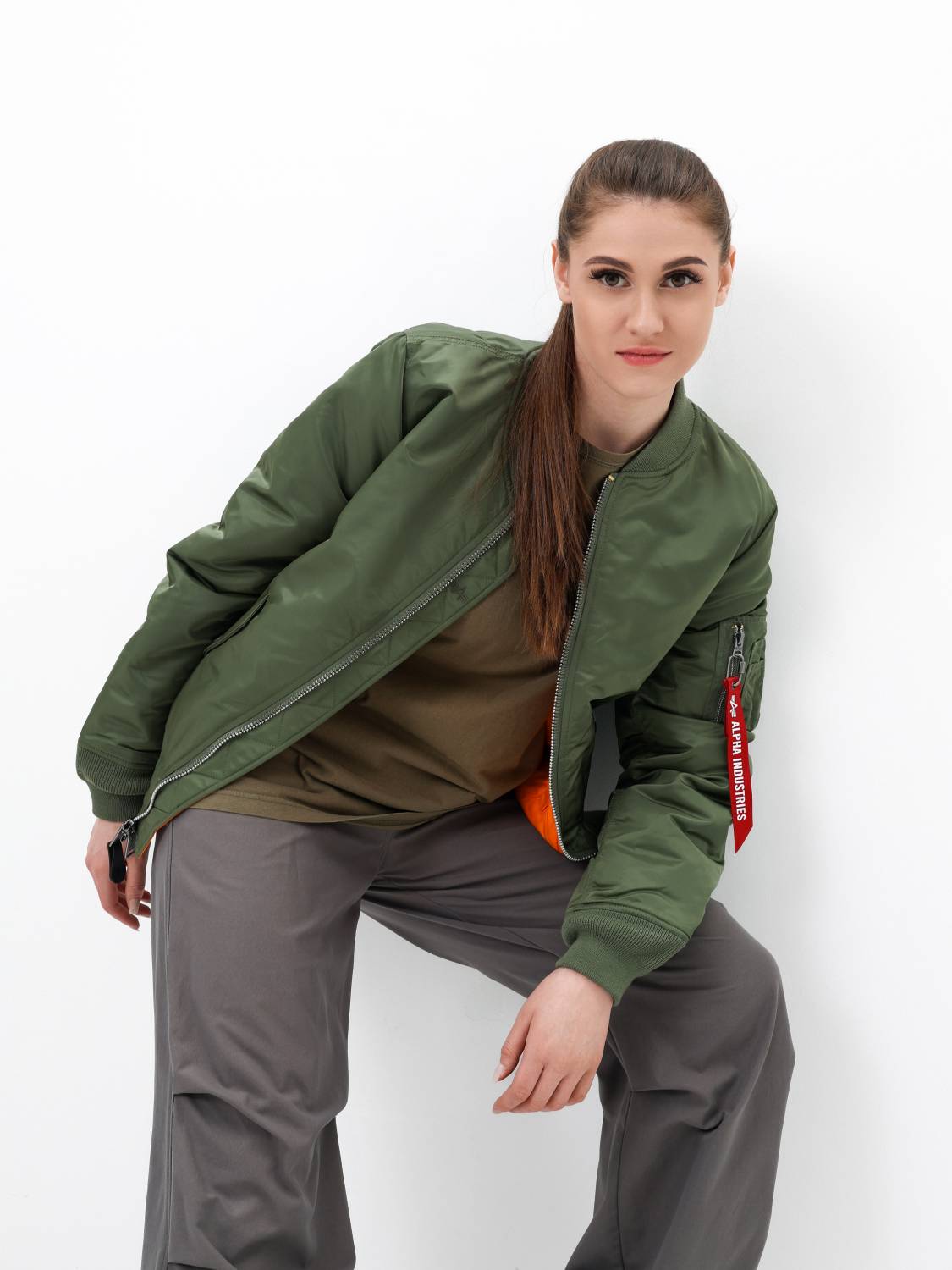 Куртка / Бомбер утепленный женский ''MA-1 W'' (Sage) Alpha Industries