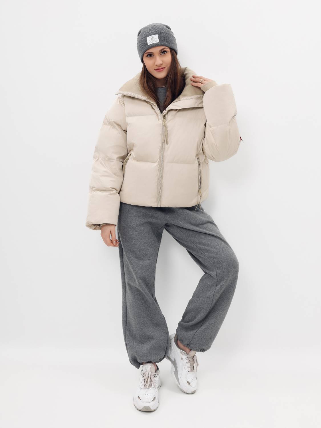 Пуховик / Куртка теплая женская "Sierra Short Puffer W" (Limestone) Alpha Industries