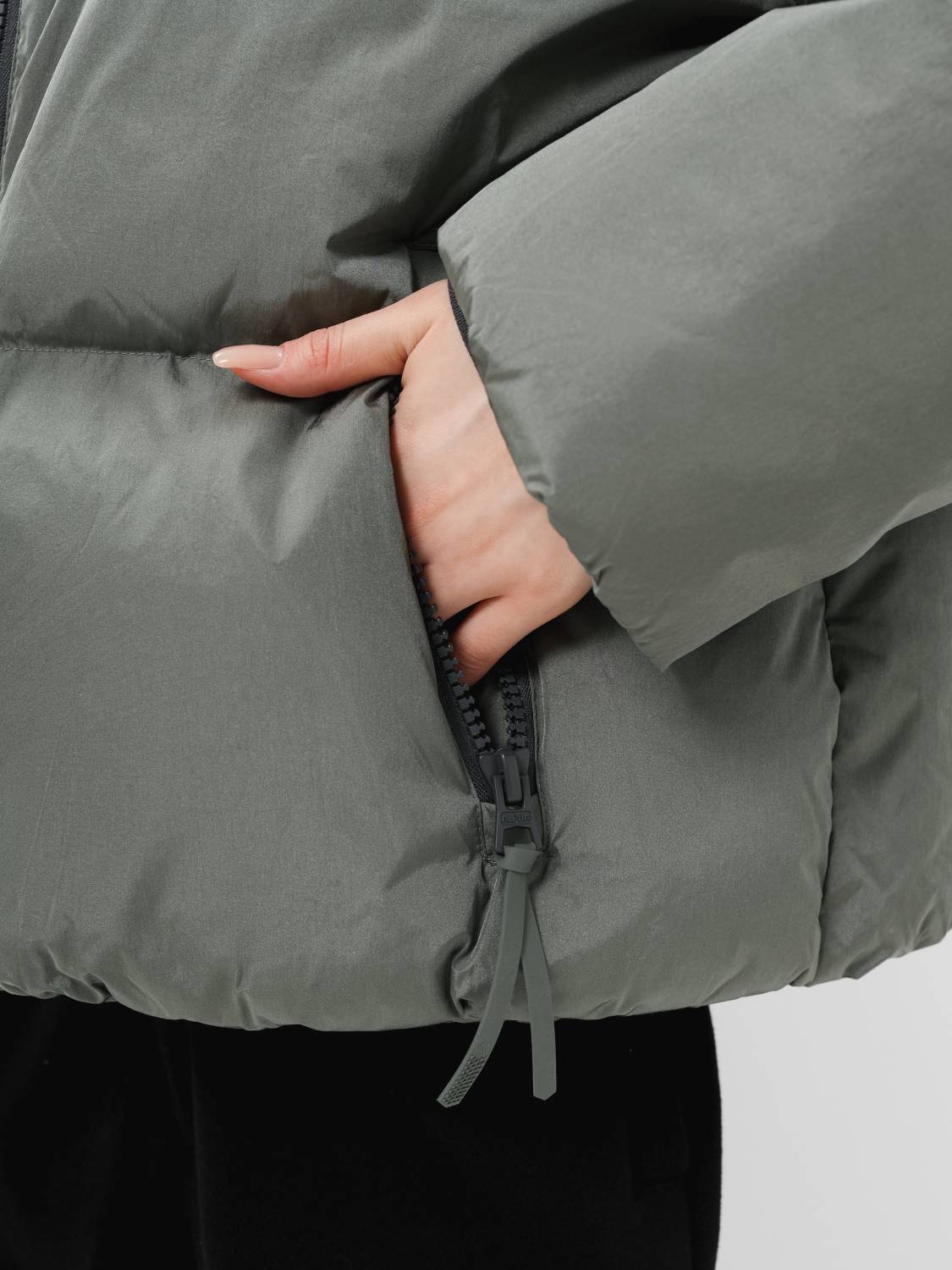 Пуховик / Куртка теплая женская "Sierra Short Puffer W" (Field Gray) Alpha Industries