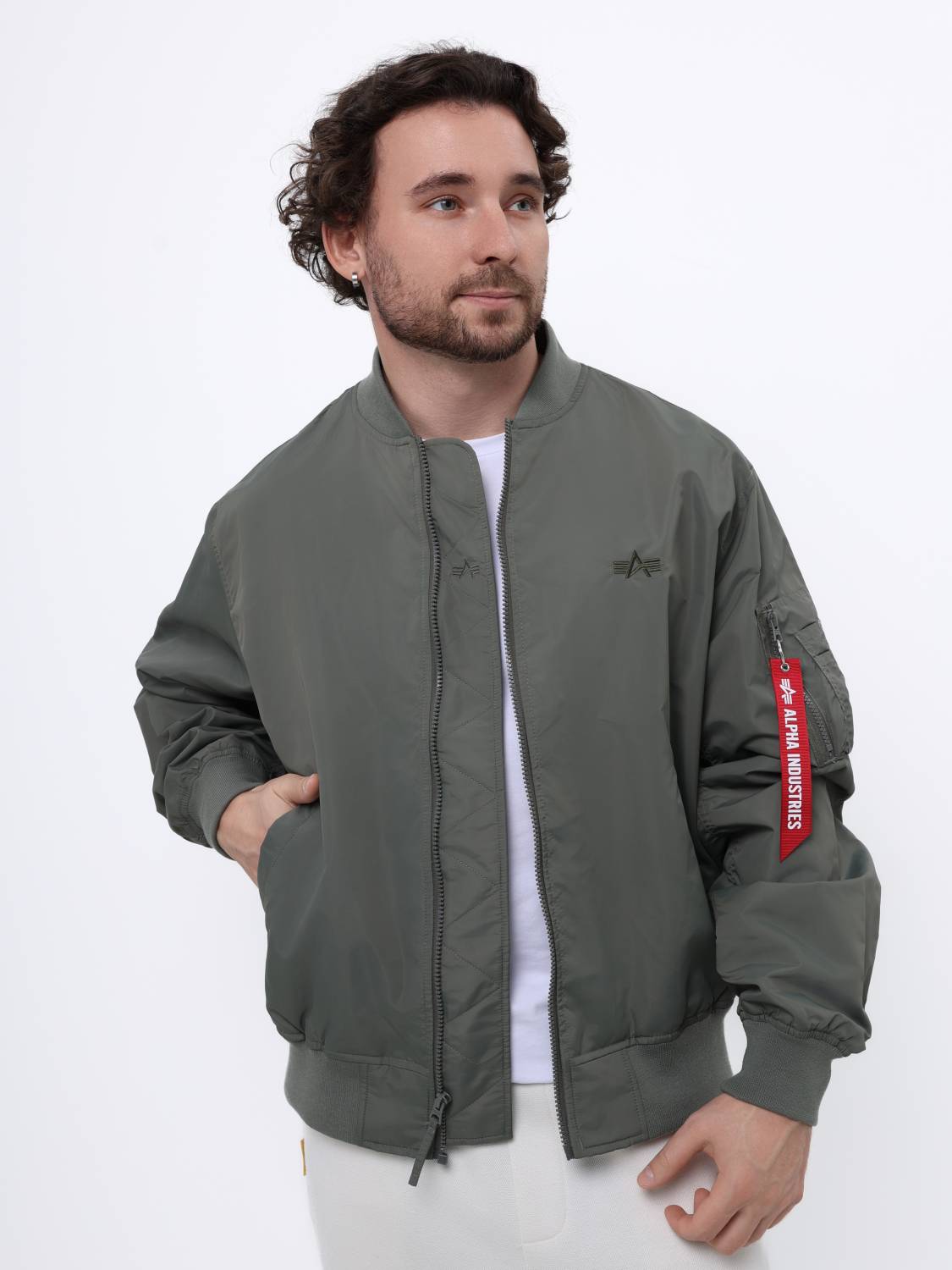 Куртка / Ветровка / Бомбер мужской "Logo L-2B Hunter Relaxed" (Field Gray) Alpha Industries