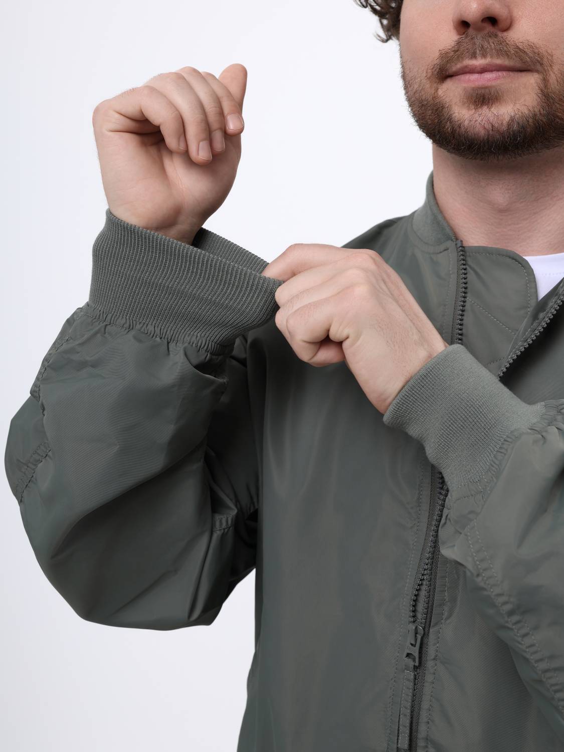 Куртка / Ветровка / Бомбер мужской "Logo L-2B Hunter Relaxed" (Field Gray) Alpha Industries Куртка / Ветровка / Бомбер мужской "Logo L-2B Hunter Relaxed" (Field Gray) Alpha Industries