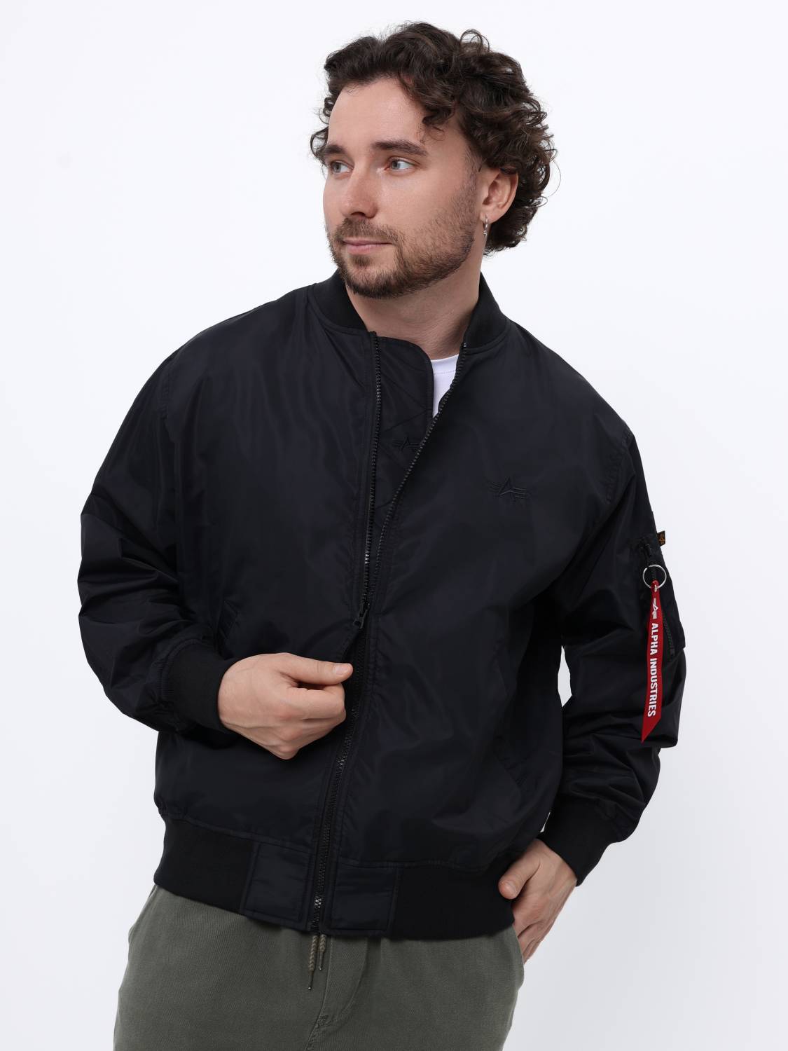 Куртка / Ветровка / Бомбер мужской "Logo L-2B Hunter Relaxed" (Black) Alpha Industries