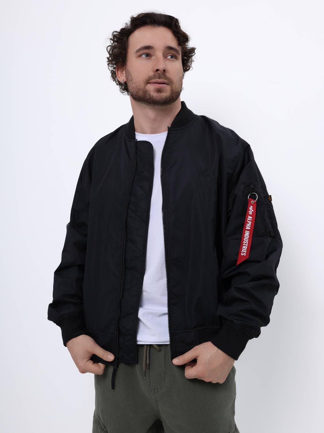 Куртка / Ветровка / Бомбер мужской "Logo L-2B Hunter Relaxed" (Black) Alpha Industries Куртка / Ветровка / Бомбер мужской "Logo L-2B Hunter Relaxed" (Black) Alpha Industries