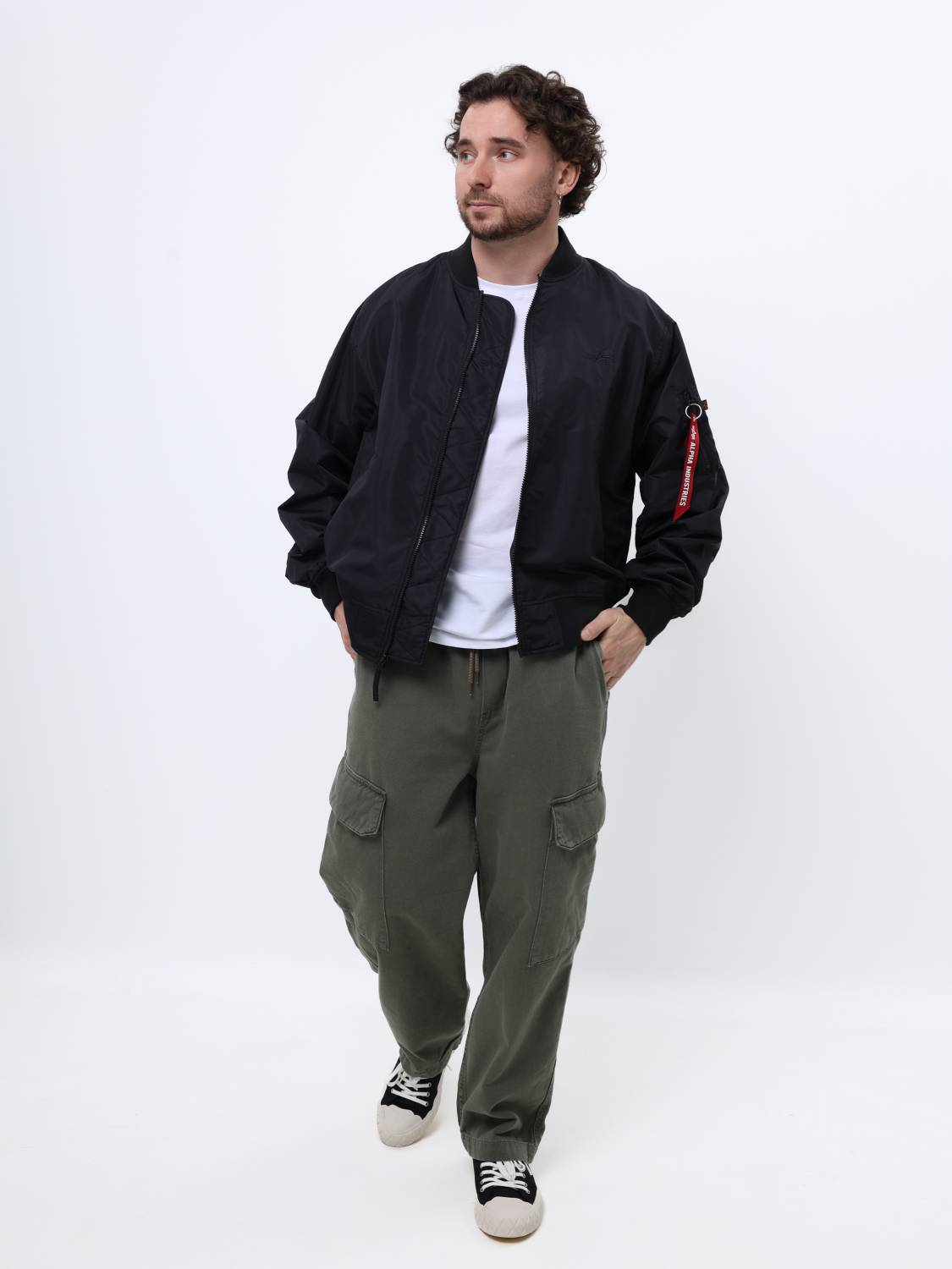 Куртка / Ветровка / Бомбер мужской "Logo L-2B Hunter Relaxed" (Black) Alpha Industries Куртка / Ветровка / Бомбер мужской "Logo L-2B Hunter Relaxed" (Black) Alpha Industries