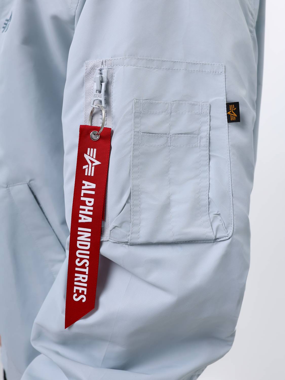 Куртка / Ветровка / Бомбер мужской "Logo L-2B Hunter Relaxed" (Mist) Alpha Industries Куртка / Ветровка / Бомбер мужской "Logo L-2B Hunter Relaxed" (Mist) Alpha Industries