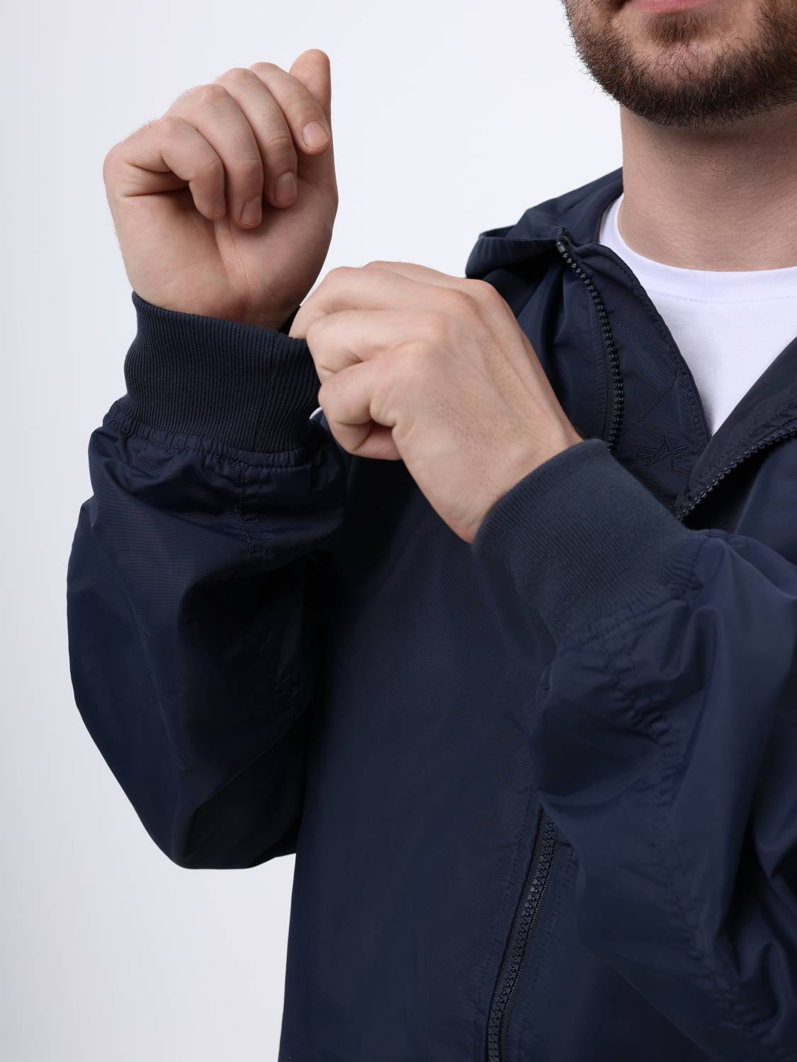 Куртка / Ветровка / Бомбер мужской "Logo L-2B Hooded Hunter" (Replica Blue) Alpha Industries Куртка / Ветровка / Бомбер мужской "Logo L-2B Hooded Hunter" (Replica Blue) Alpha Industries