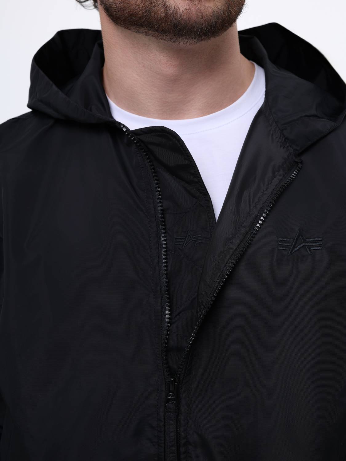 Куртка / Ветровка / Бомбер мужской "Logo L-2B Hooded Hunter" (Black) Alpha Industries Куртка / Ветровка / Бомбер мужской "Logo L-2B Hooded Hunter" (Black) Alpha Industries