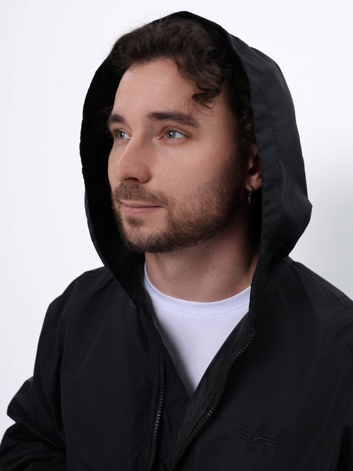 Куртка / Ветровка / Бомбер мужской "Logo L-2B Hooded Hunter" (Black) Alpha Industries Куртка / Ветровка / Бомбер мужской "Logo L-2B Hooded Hunter" (Black) Alpha Industries