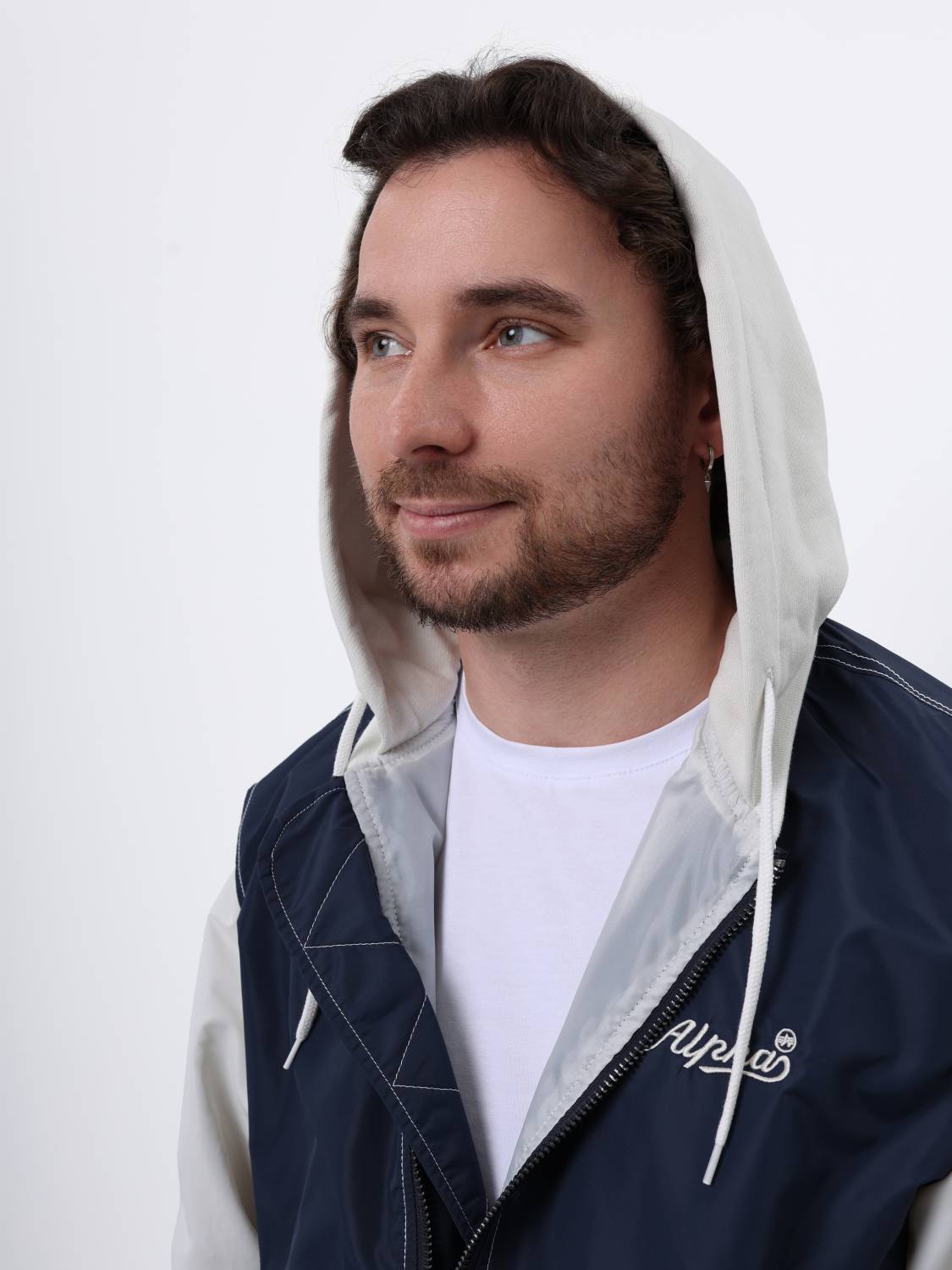 Куртка / Ветровка / Бомбер мужской "L-2B Hooded Relaxed Varsity" (Replica Blue) Alpha Industries Куртка / Ветровка / Бомбер мужской "L-2B Hooded Relaxed Varsity" (Replica Blue) Alpha Industries