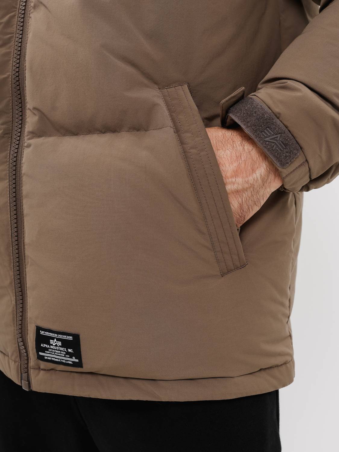 Пуховик / Парка теплая мужская "Puffer Parka" (Coyote Brown) Alpha Industries