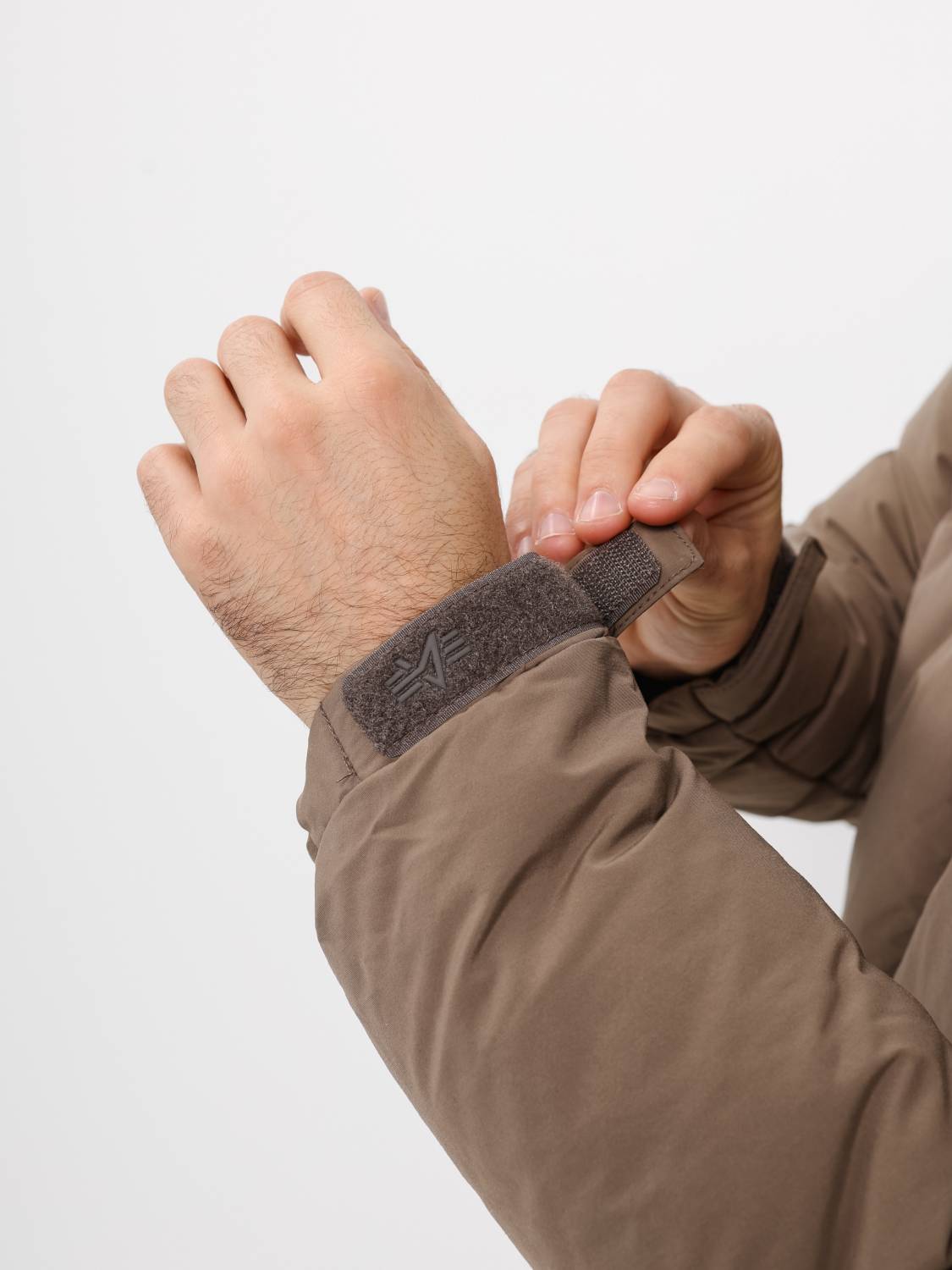 Пуховик / Парка теплая мужская "Puffer Parka" (Coyote Brown) Alpha Industries