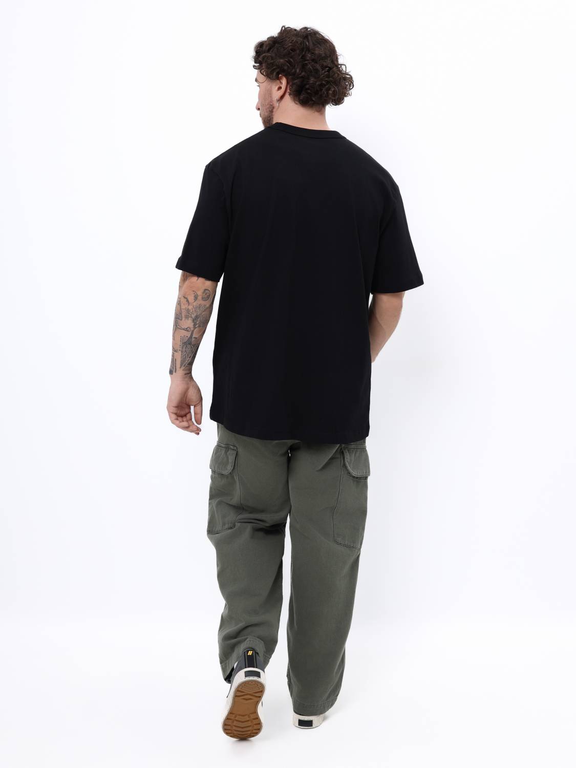 Футболка "SS Relaxed Tee" (Black) Alpha Industries