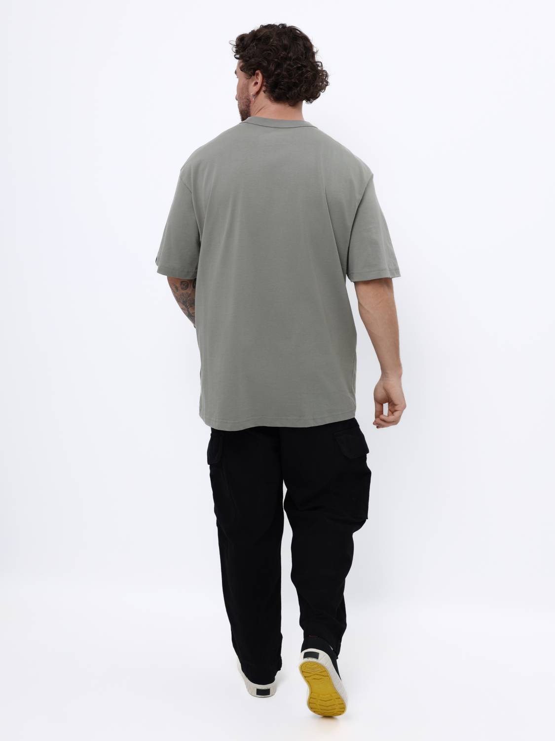 Футболка "SS Relaxed Tee" (Mid Gray) Alpha Industries