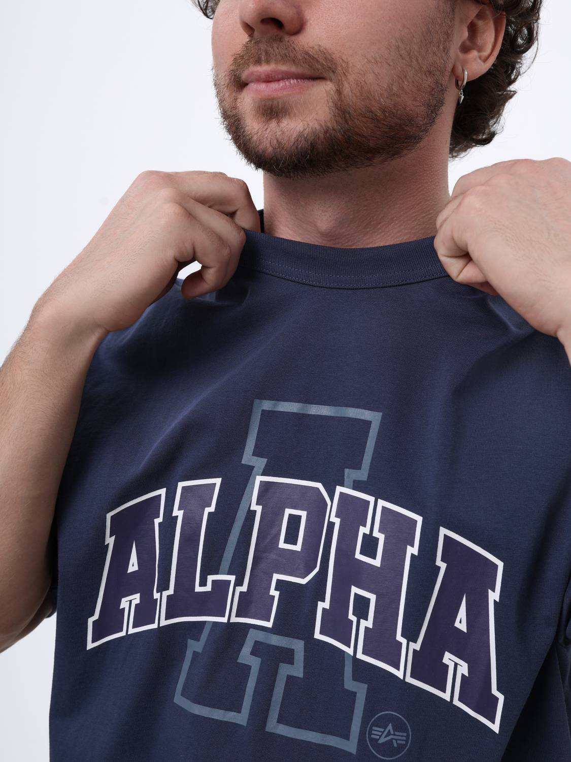 Футболка "Relaxed Collegiate A" (Replica Blue) Alpha Industries