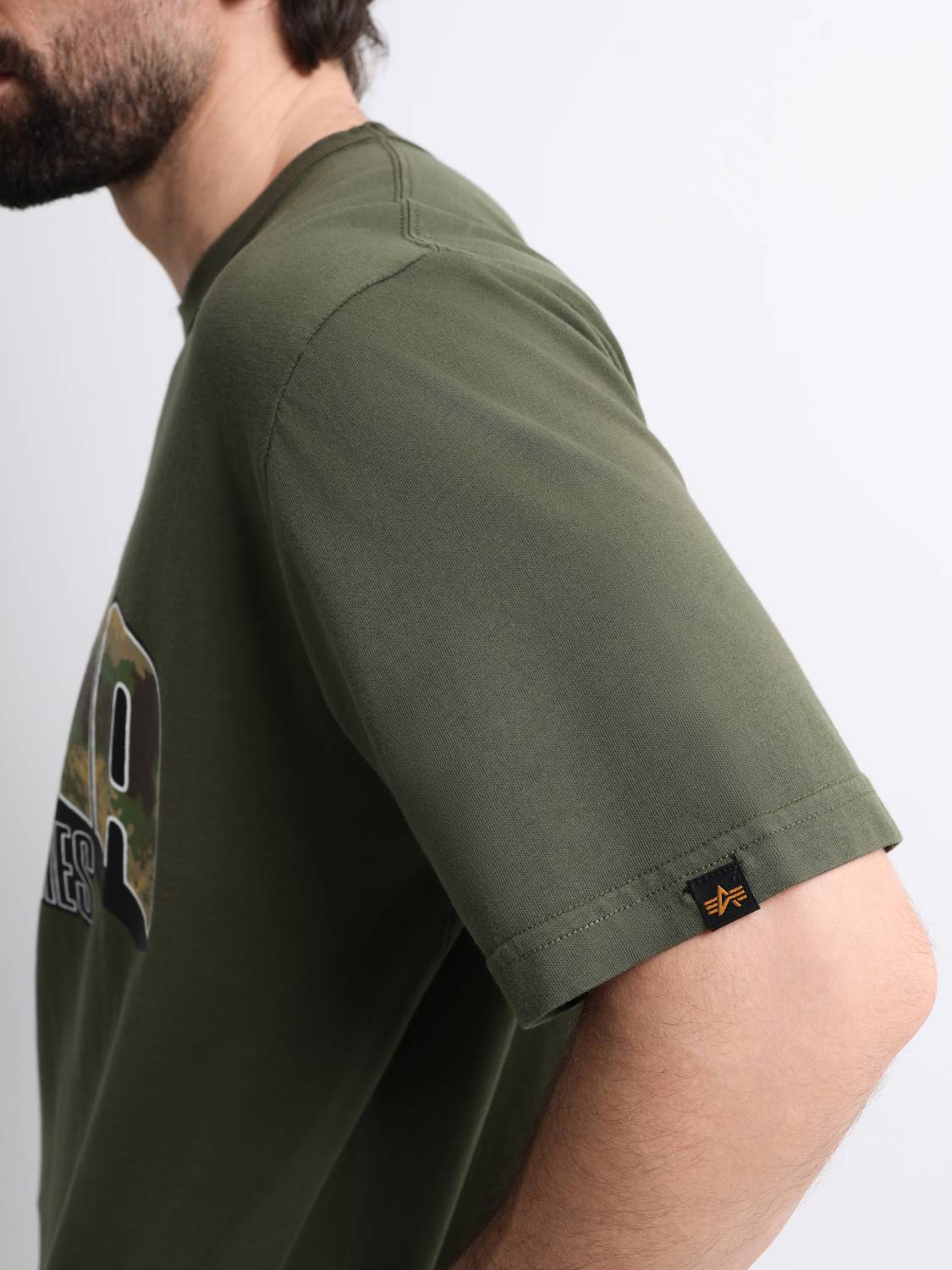 Футболка "Camo Logo" (Olive) Alpha Industries