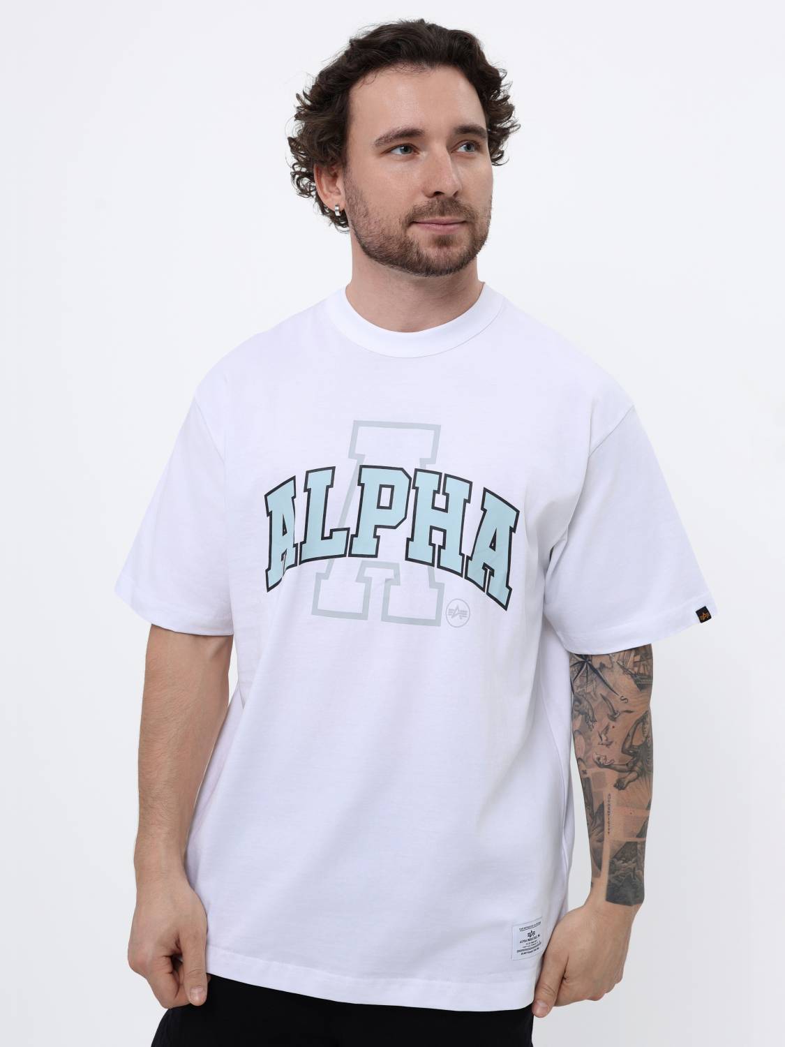 Футболка "Relaxed Collegiate A" (White) Alpha Industries