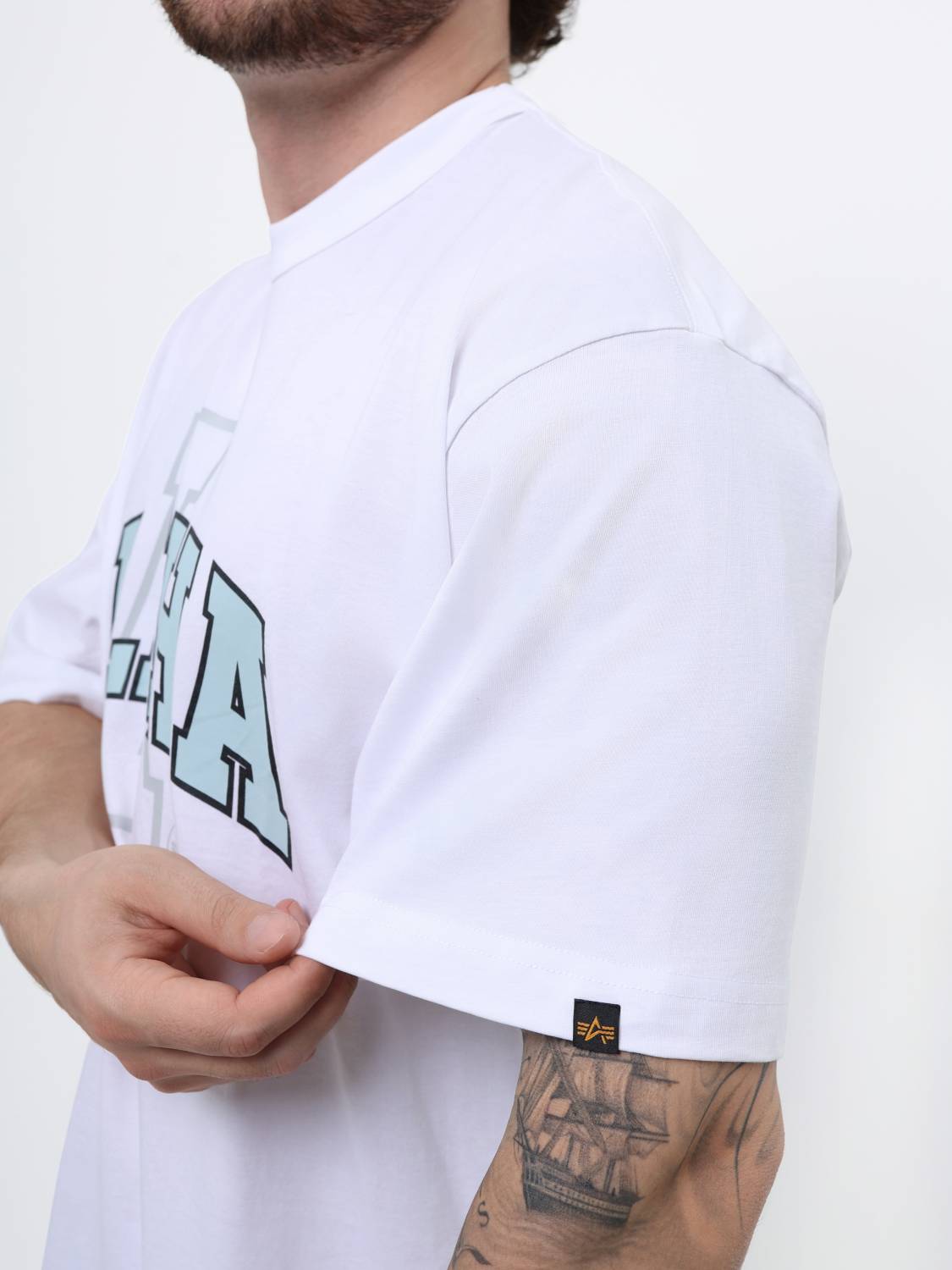 Футболка "Relaxed Collegiate A" (White) Alpha Industries