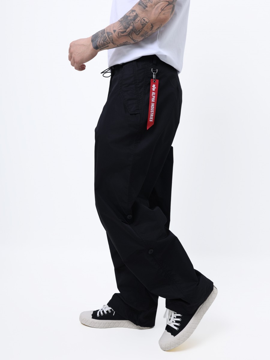 Брюки спортивные "Parachute Pant'' (Black) Alpha Industries