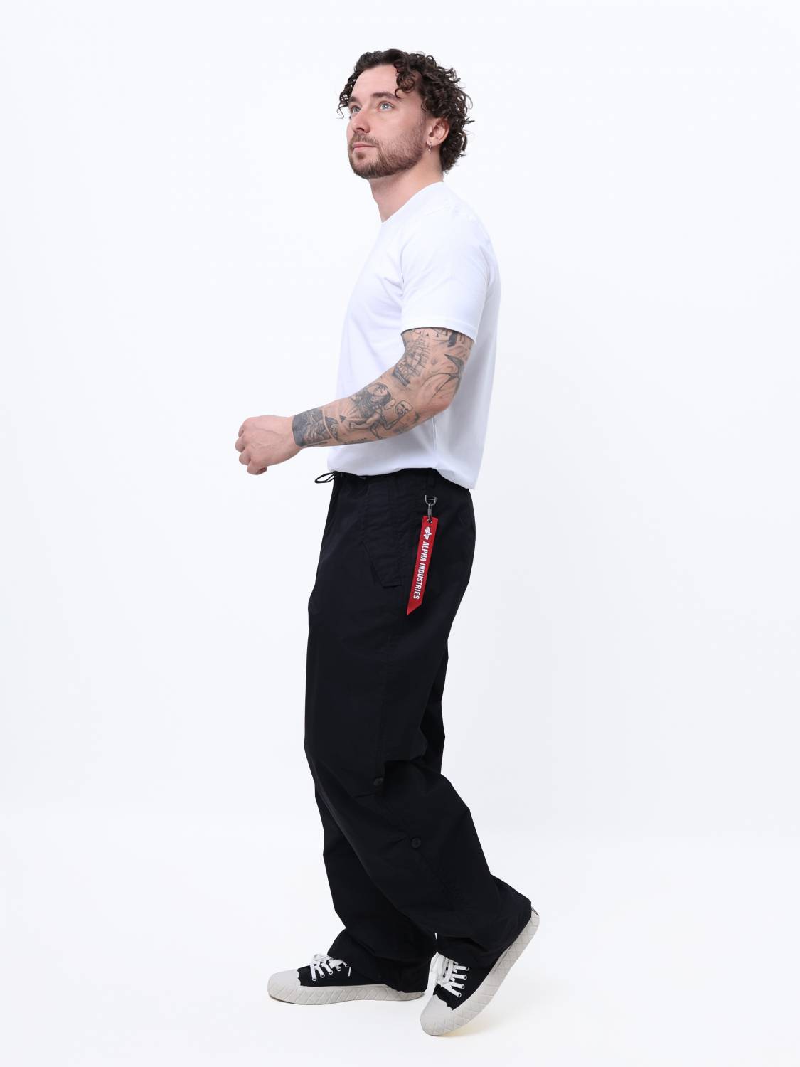 Брюки спортивные "Parachute Pant'' (Black) Alpha Industries