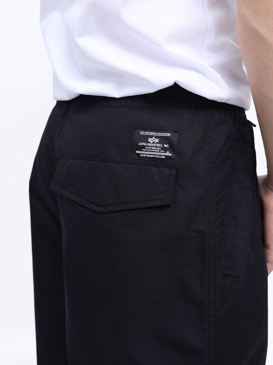 Брюки спортивные "Parachute Pant'' (Black) Alpha Industries