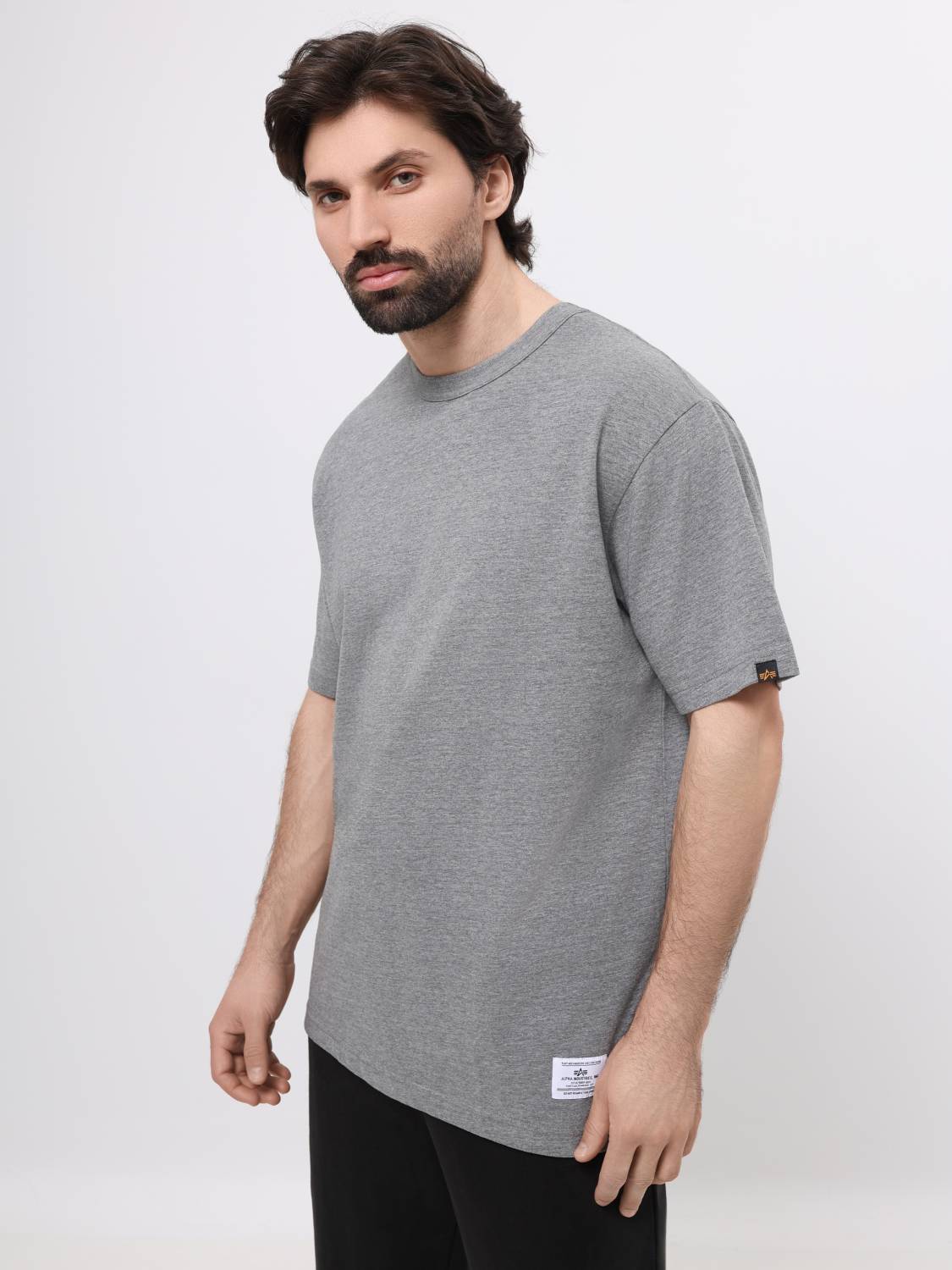 Футболка "Essential Tee Gen II" (Medium Charcoal Heather) Alpha Industries