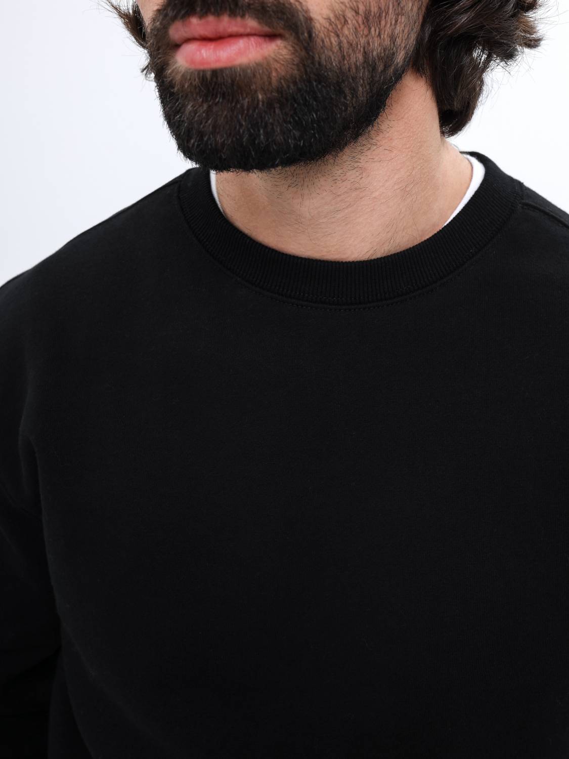 Свитшот / Толстовка "Essential Crewneck" (Black) Alpha Industries