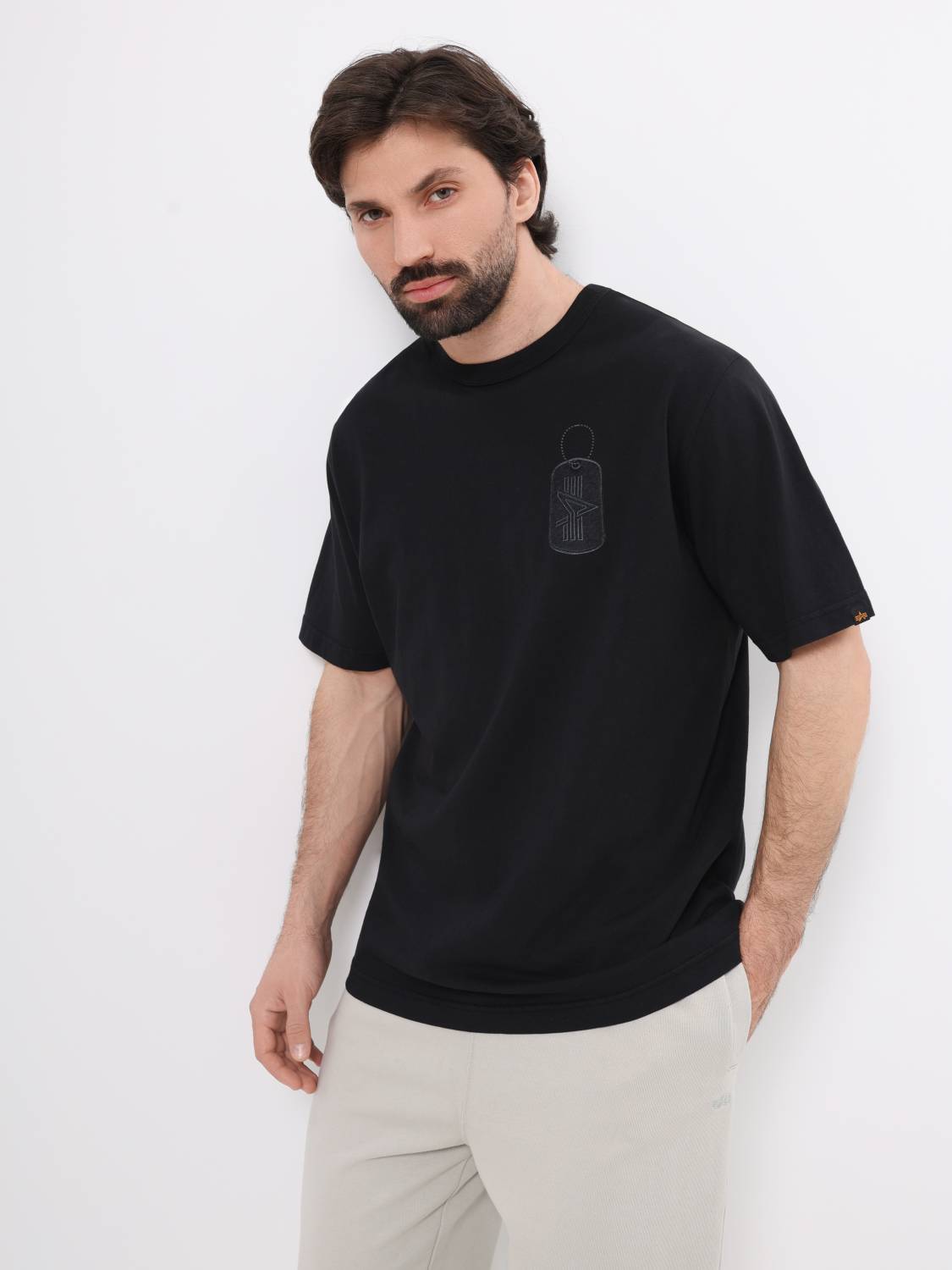 Футболка "Dog Tag" (Black) Alpha Industries