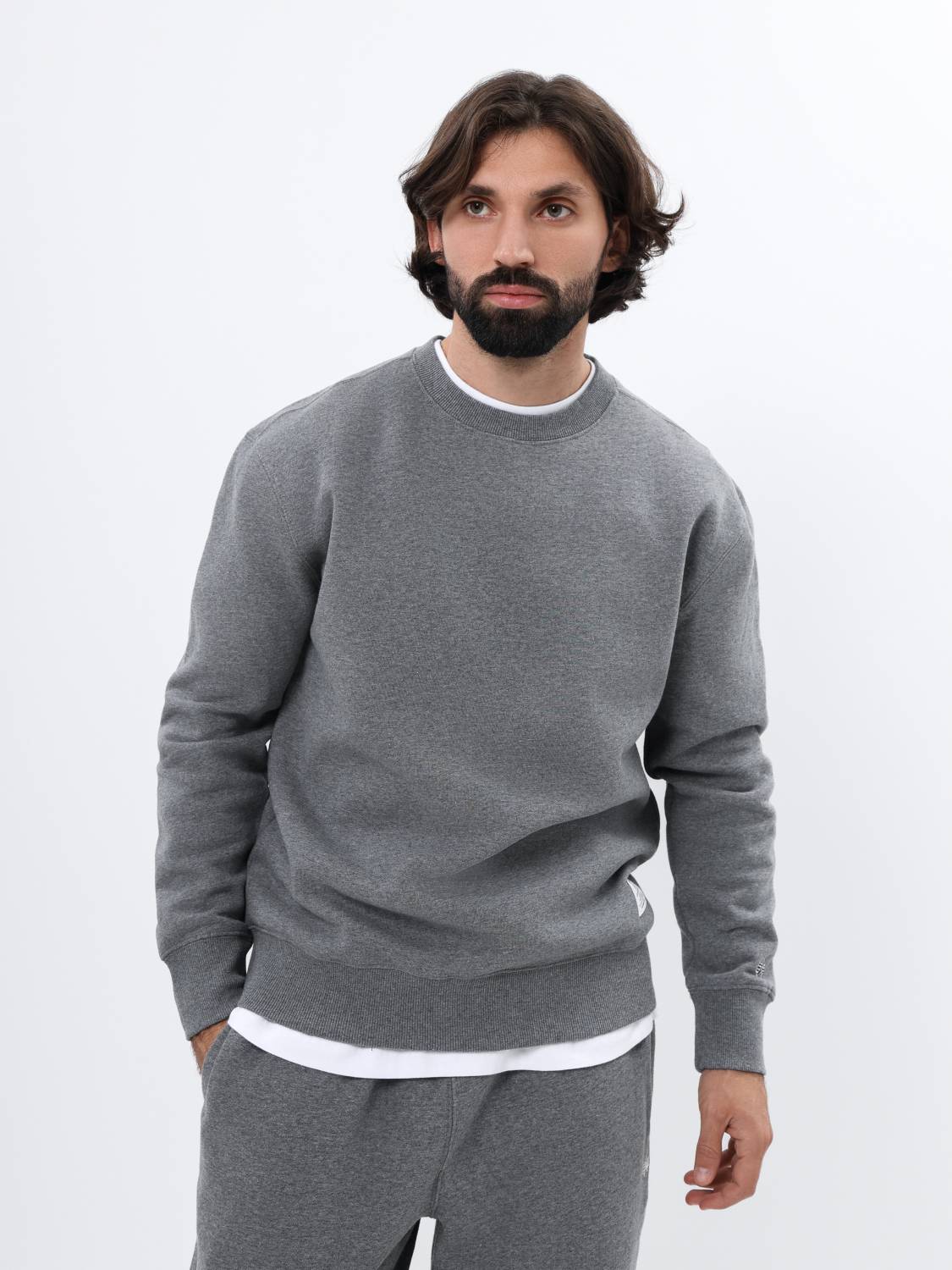 Свитшот / Толстовка "Essential Crewneck" (Medium Charcoal Heather) Alpha Industries