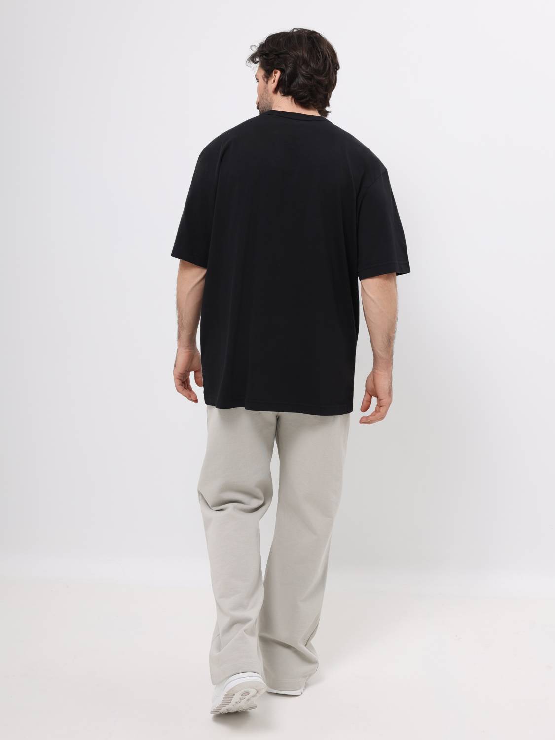 Футболка "Essential Relaxed Tee" (Black) Alpha Industries
