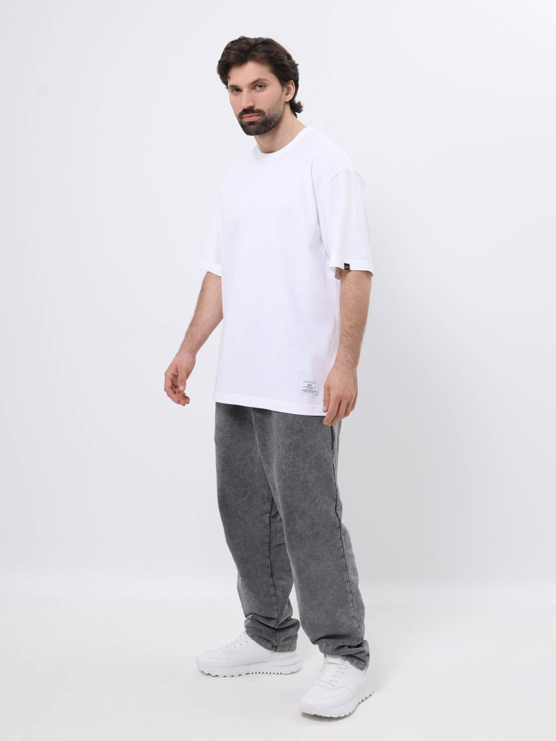 Футболка "Essential Relaxed Tee" (White) Alpha Industries