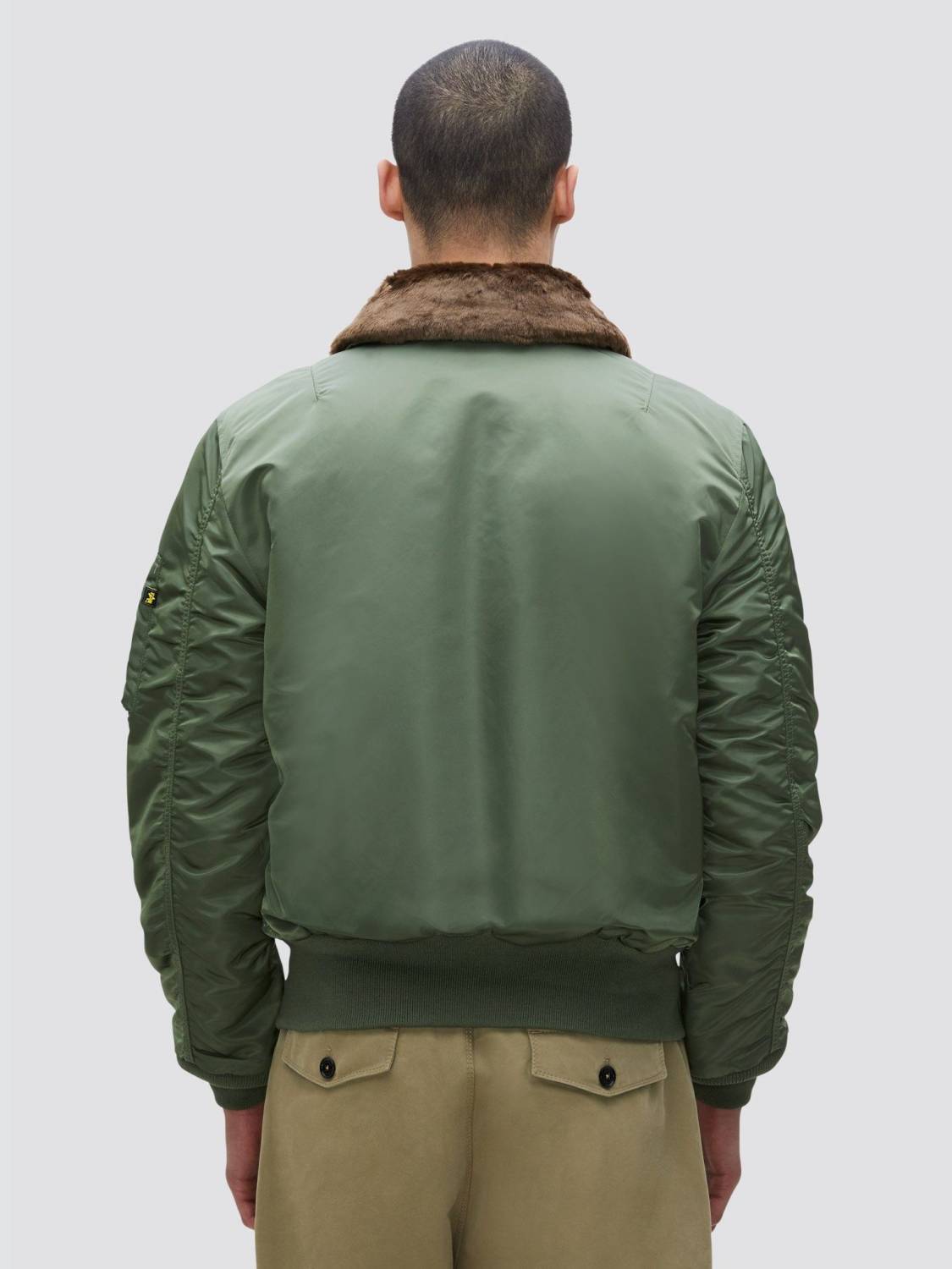 Куртка / Бомбер утепленный мужской ''B-15 Slim Fit'' (Sage Green) Alpha Industries  