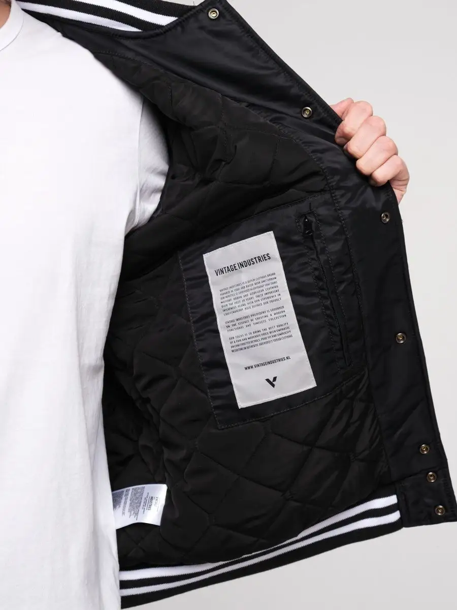 Куртка / Бомбер утепленный мужской ''Сhapman'' (Black) Vintage Industries