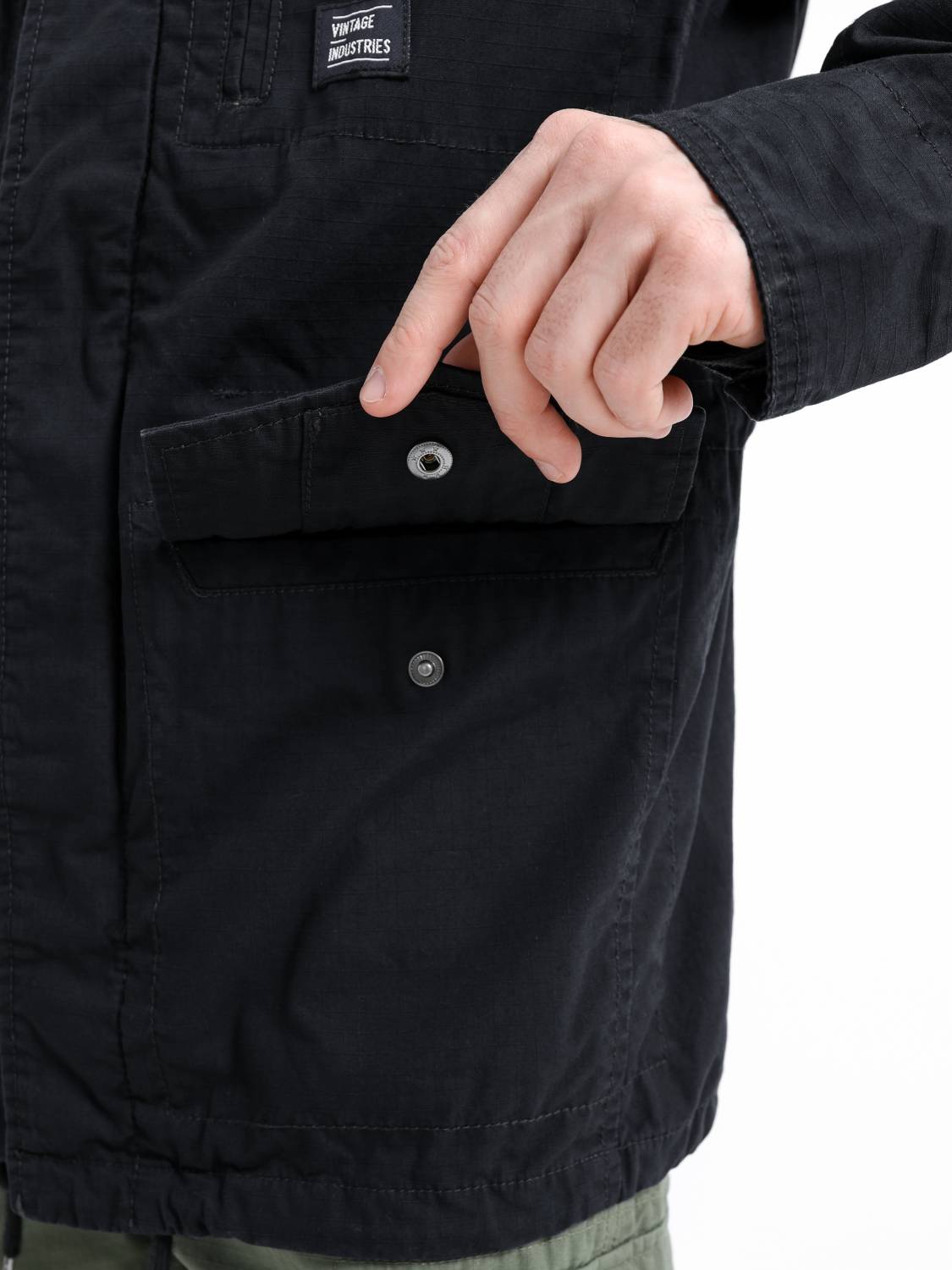 Куртка / Ветровка мужская "Cranford" (Black) Vintage Industries