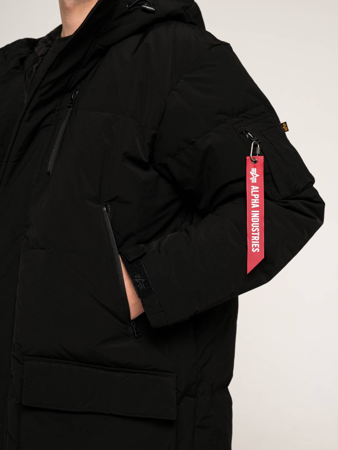 Пуховик / Парка теплая длинная мужская "Long Puffer Parka" (Black) Alpha Industries