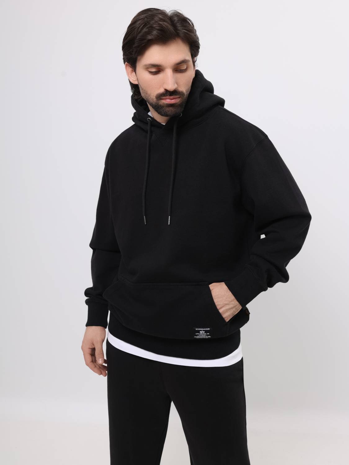 Худи / Толстовка "Essential French Hoodie Gen II" (Black) Alpha Industries