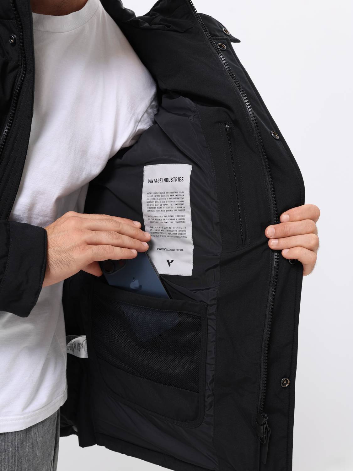 Куртка / Парка теплая пуховая мужская "Milo" (Black) Vintage Industries