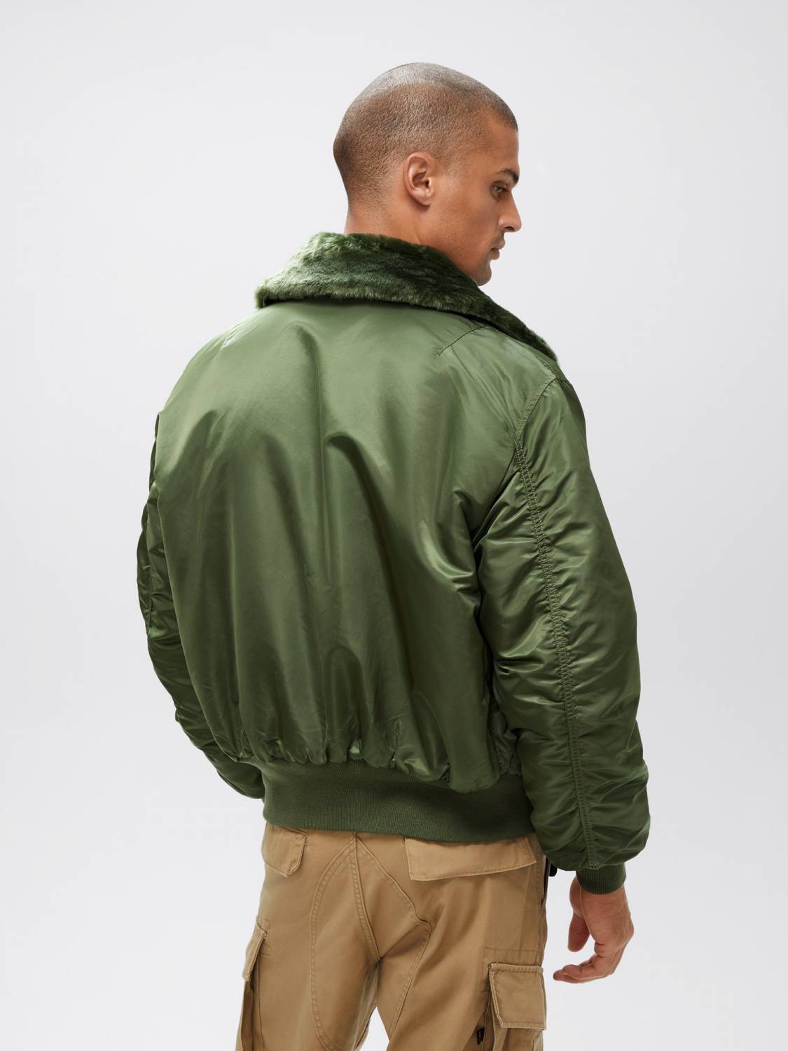 Куртка / Бомбер утепленный мужской ''B-15'' (Sage Green) Alpha Industries