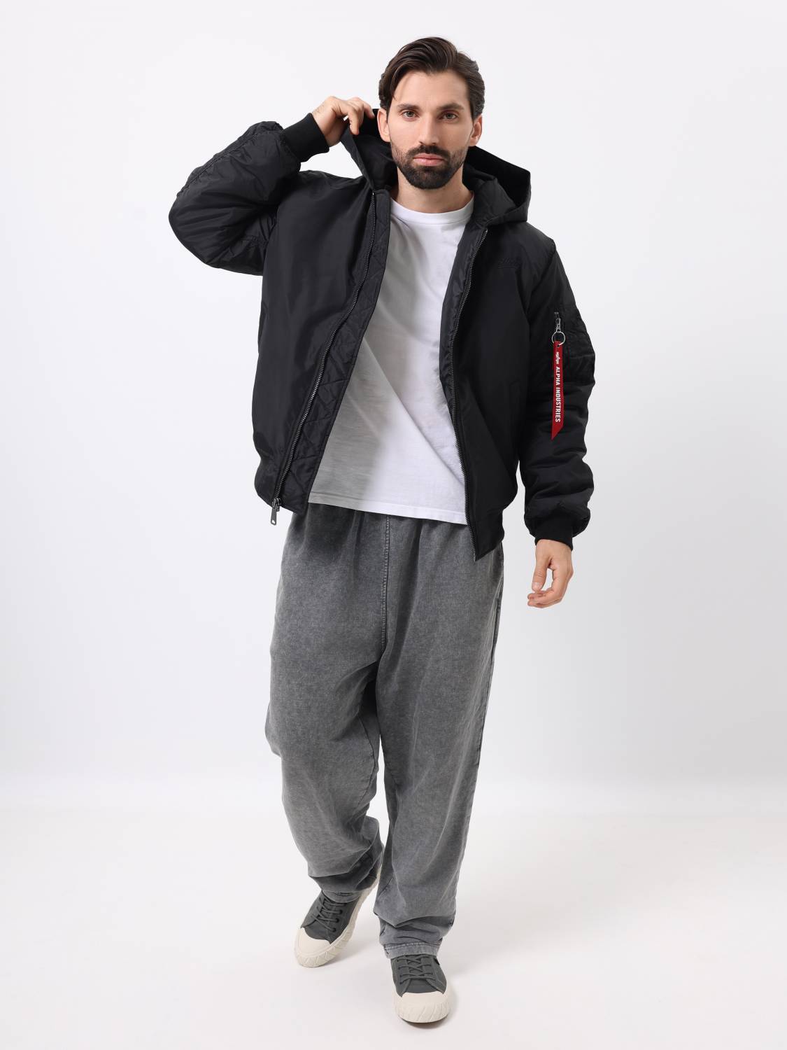 Куртка / Бомбер утепленный мужской '' MA-1 Hooded Logo Oxford'' (Black) Alpha Industries