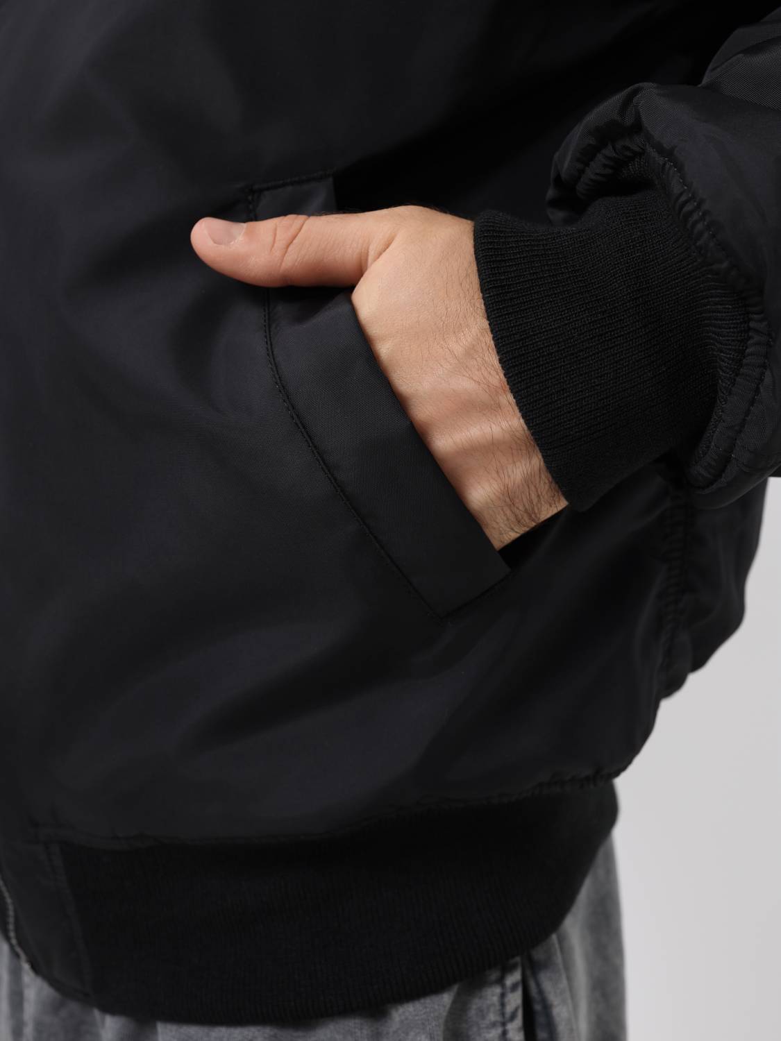 Куртка / Бомбер утепленный мужской '' MA-1 Hooded Logo Oxford'' (Black) Alpha Industries