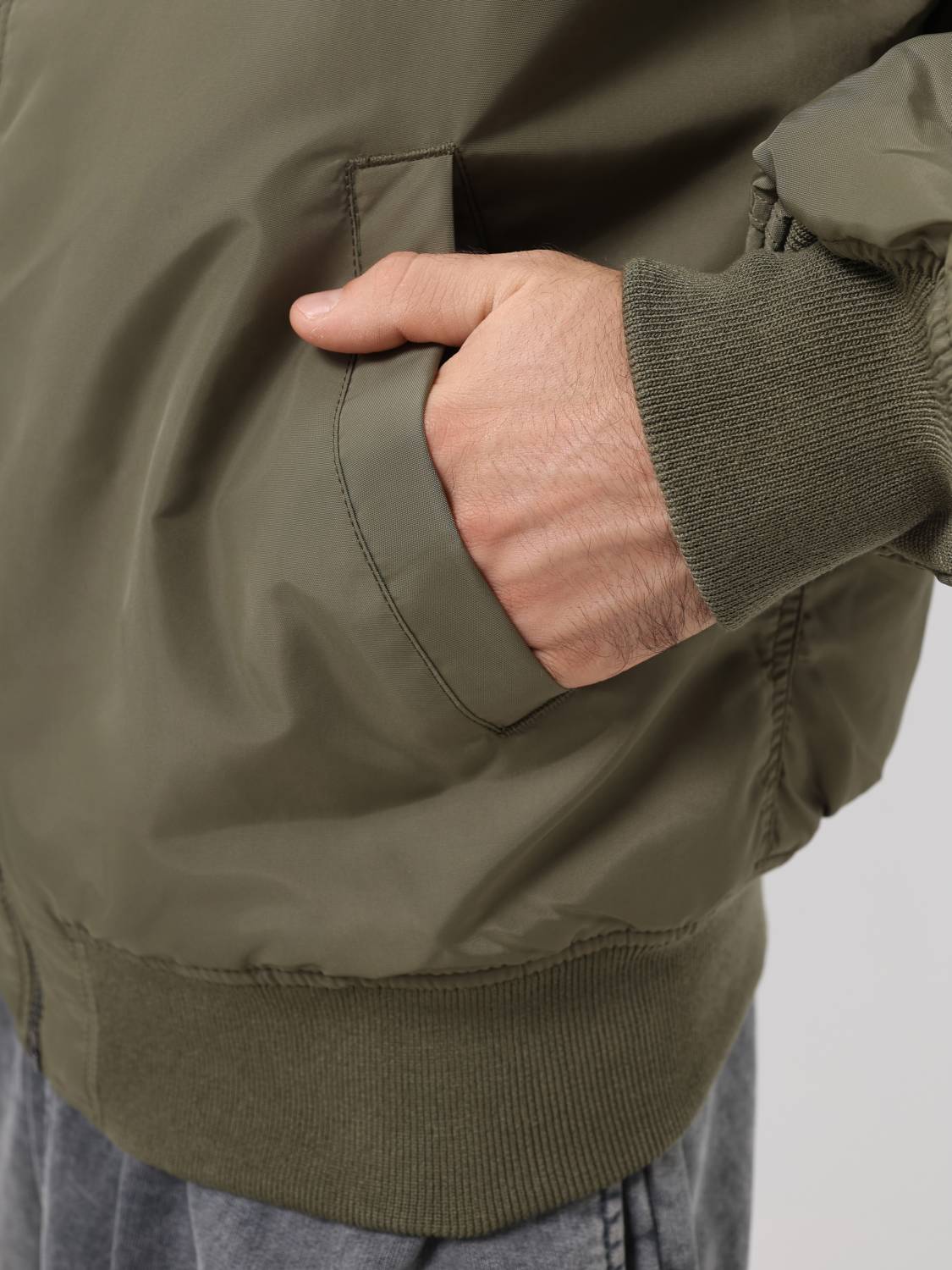 Куртка / Бомбер утепленный мужской '' MA-1 Hooded Logo Oxford'' (OG-107 Green) Alpha Industries