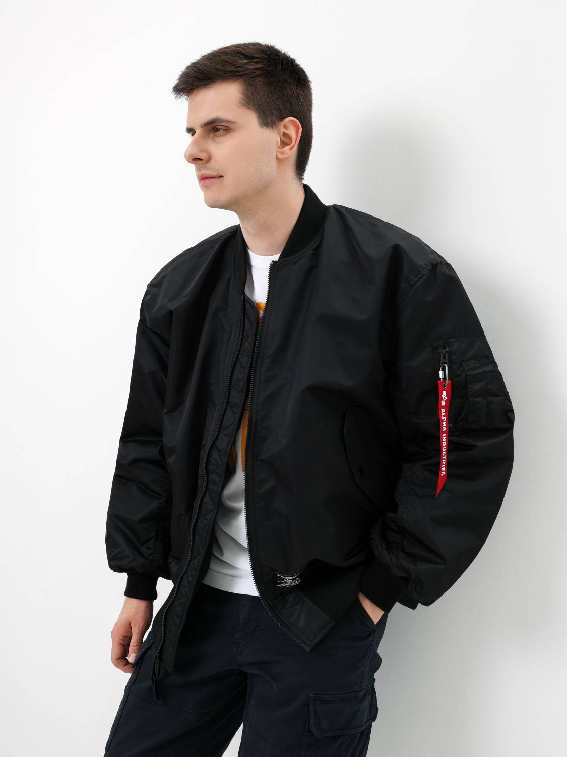 Куртка / Бомбер утепленный мужской оверсайз ''MA-1 Bloodchit Gen II'' (Black) Alpha Industries