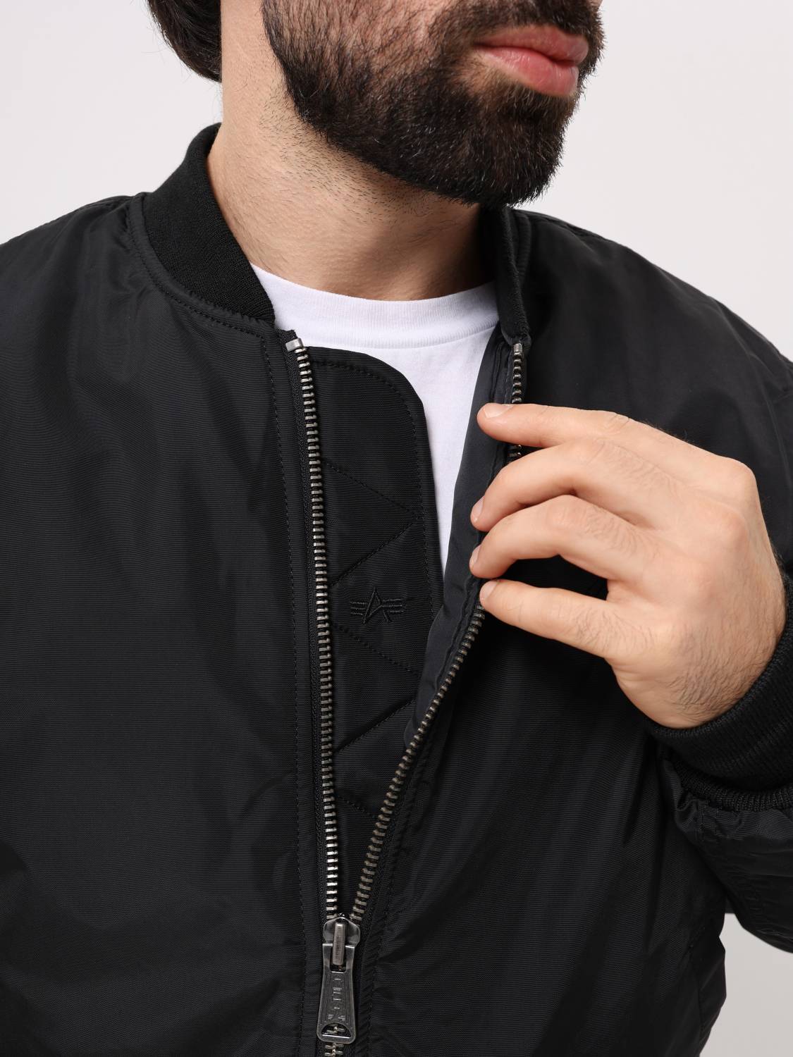 Куртка / Бомбер утепленный мужской '' MA-1 Logo Oxford'' (Black) Alpha Industries