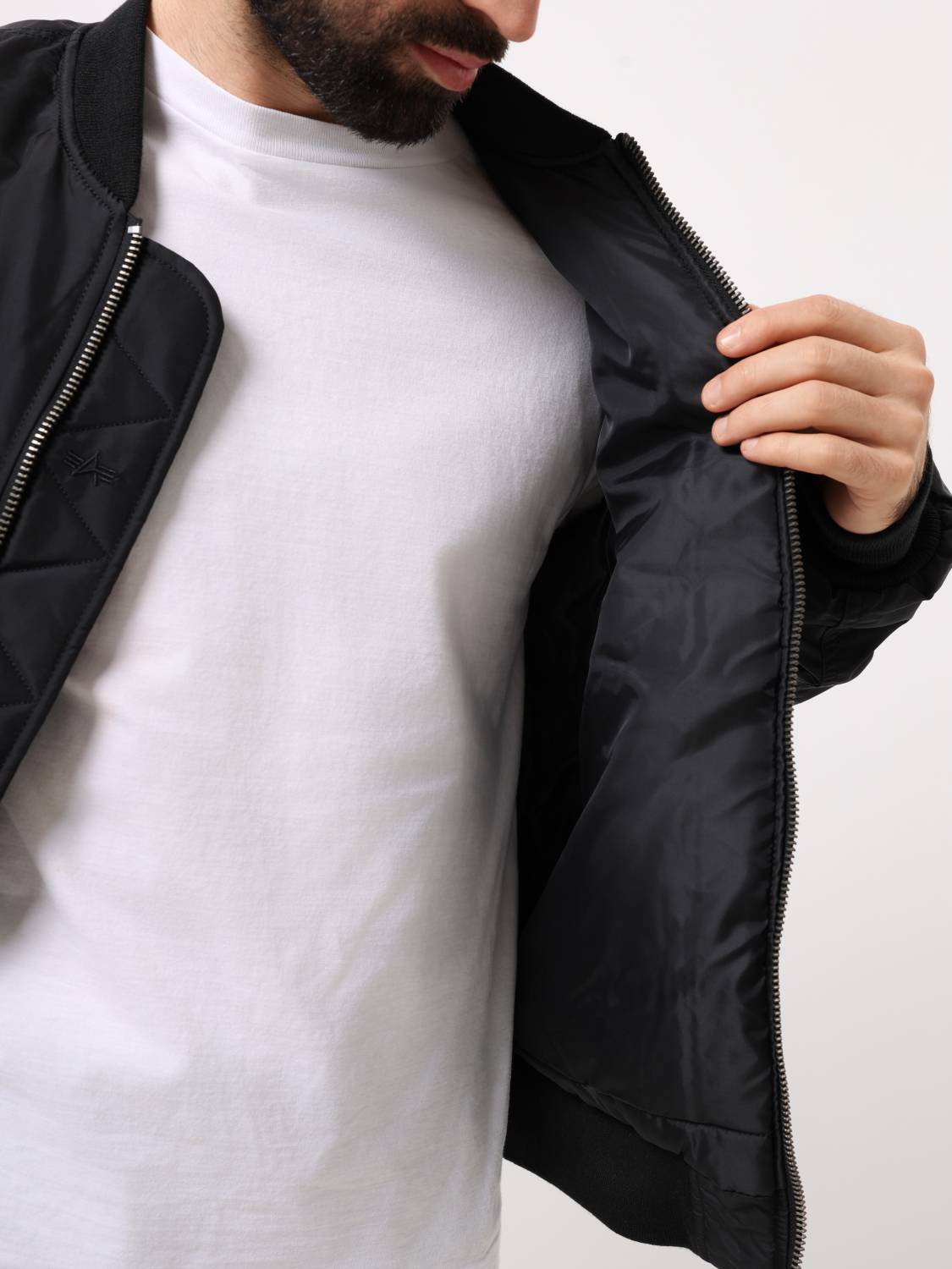 Куртка / Бомбер утепленный мужской '' MA-1 Logo Oxford'' (Black) Alpha Industries